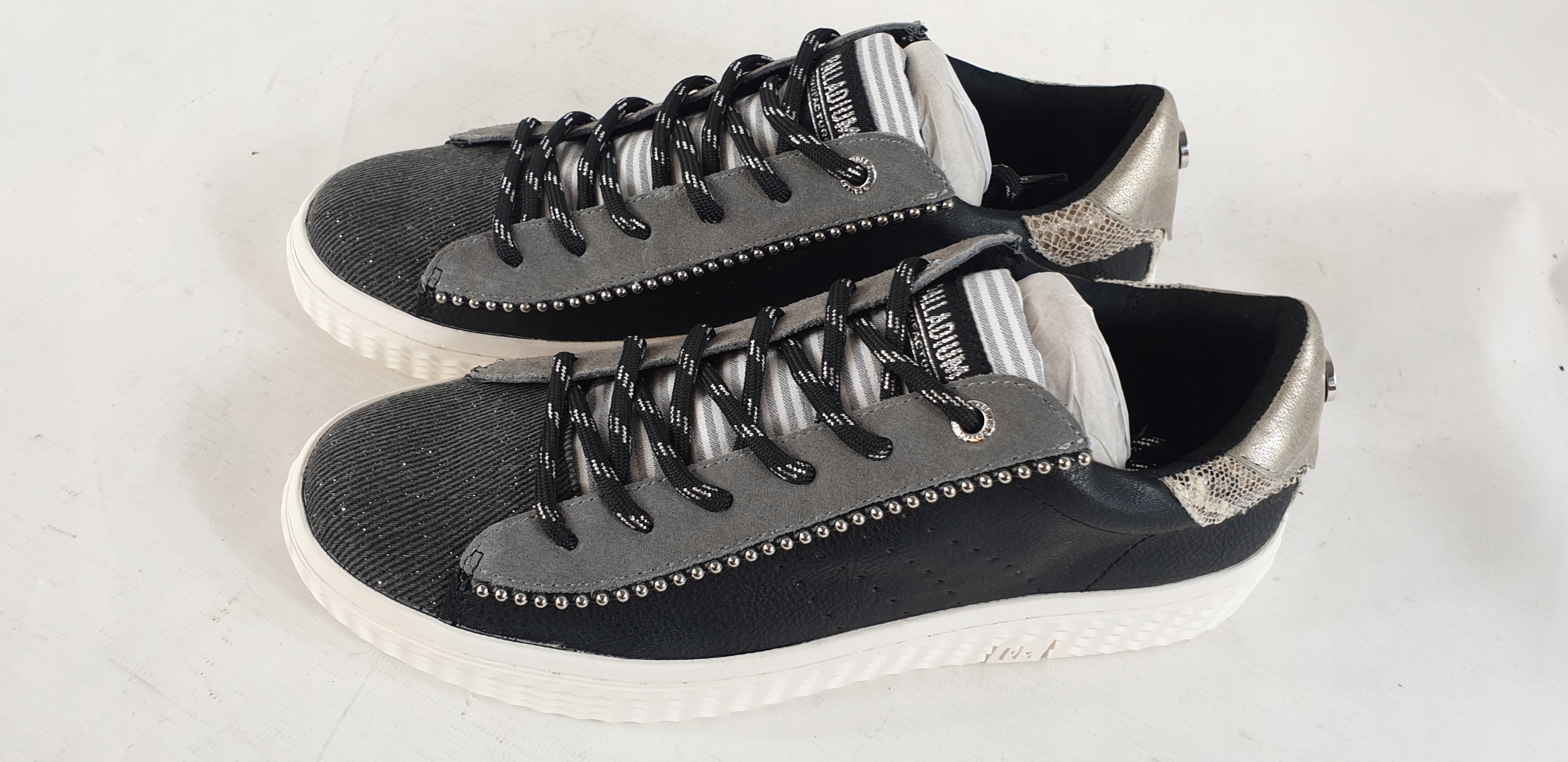 Sportovní obuv Palladium vel. 38
