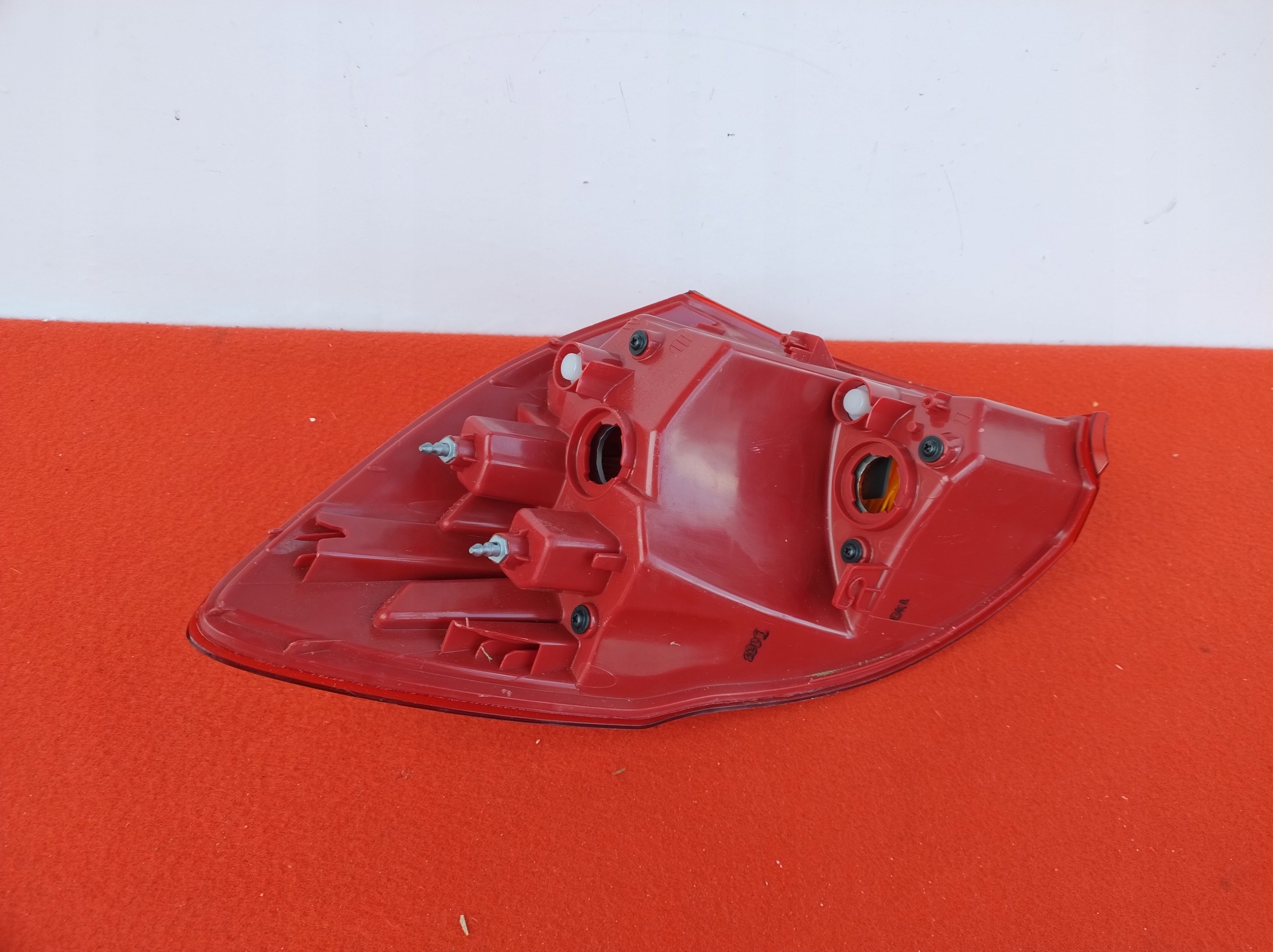 KIA CEED 2012-2016 ROK HB right light W fender rear part without LED 92402-A20 619B