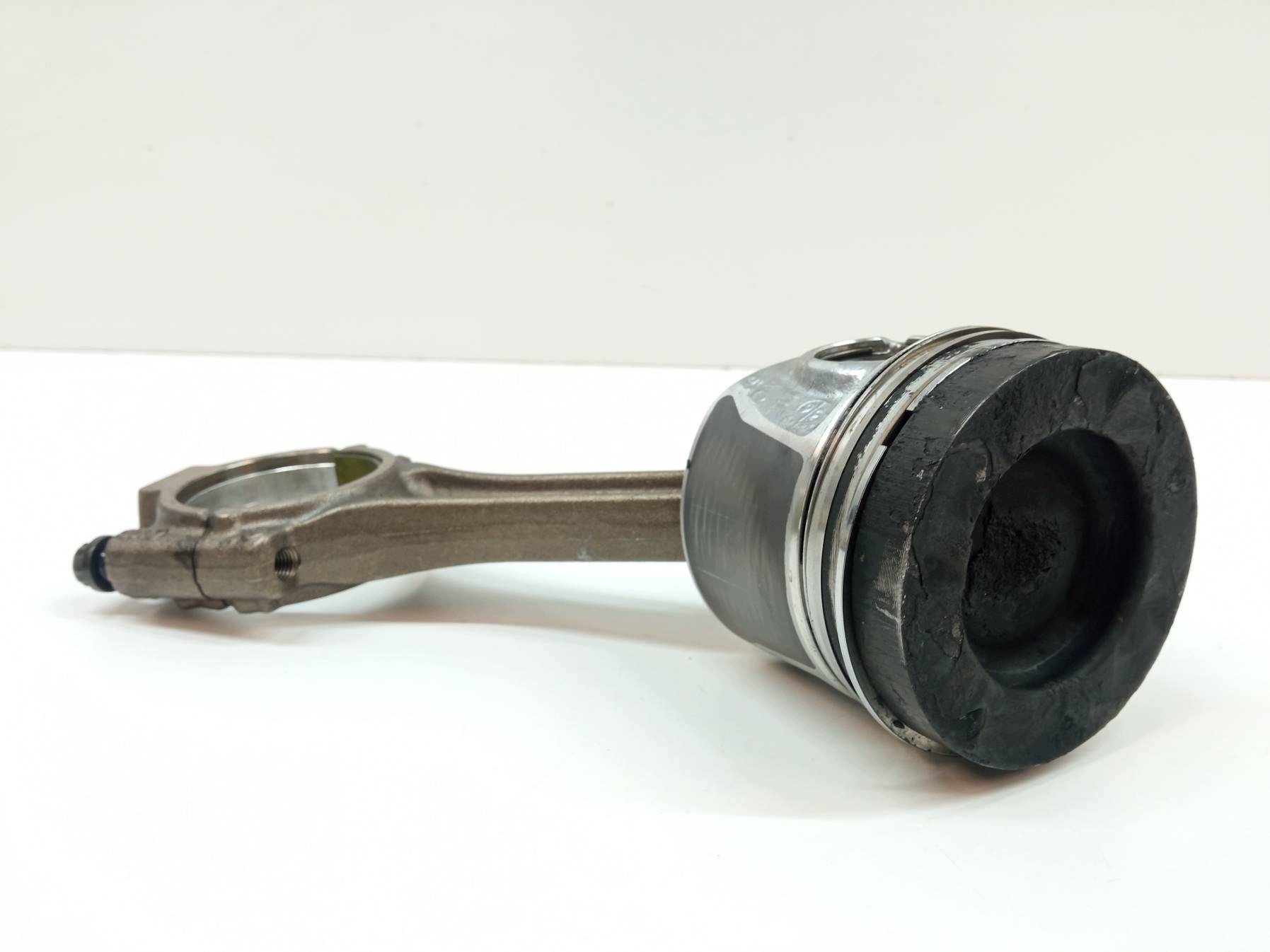 piston connecting rod 790MA 1.6 TDI Skoda Fabia II (2007-2014)