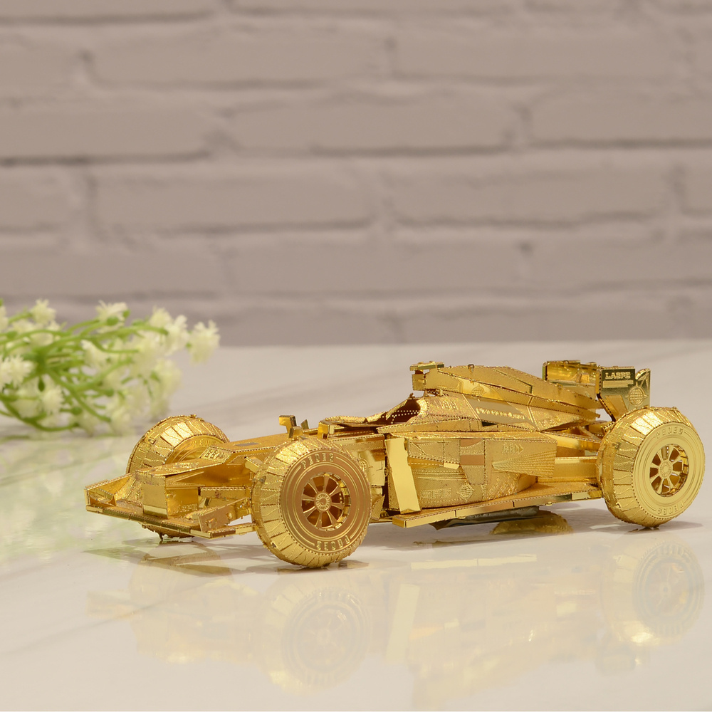 PIECECOOL WYŚCIGÓWKA METALOWE PUZZLE 3D Kolekcja Pojazdy
