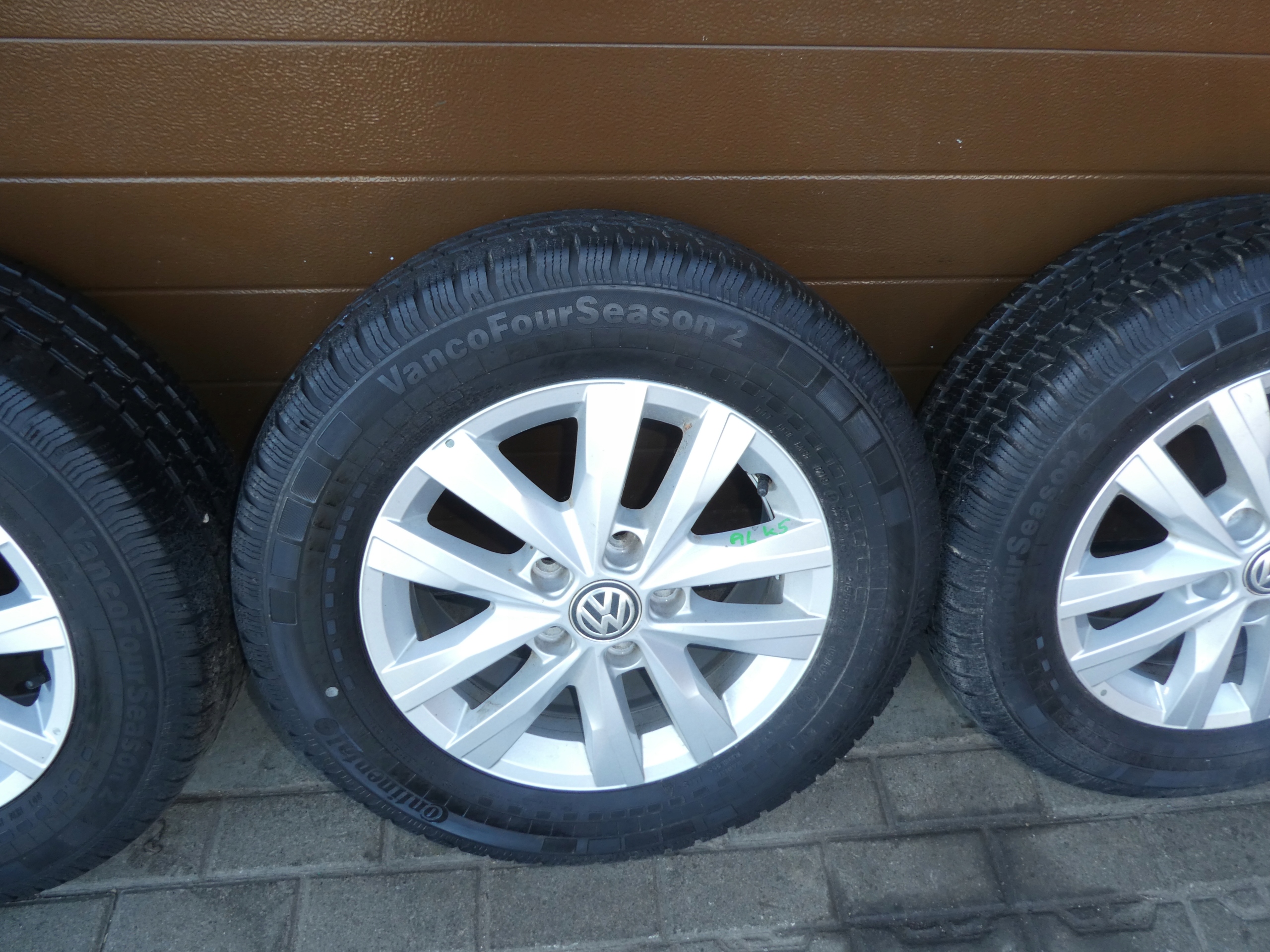 discs aluminium disc VW T6 R16 7E0601025N