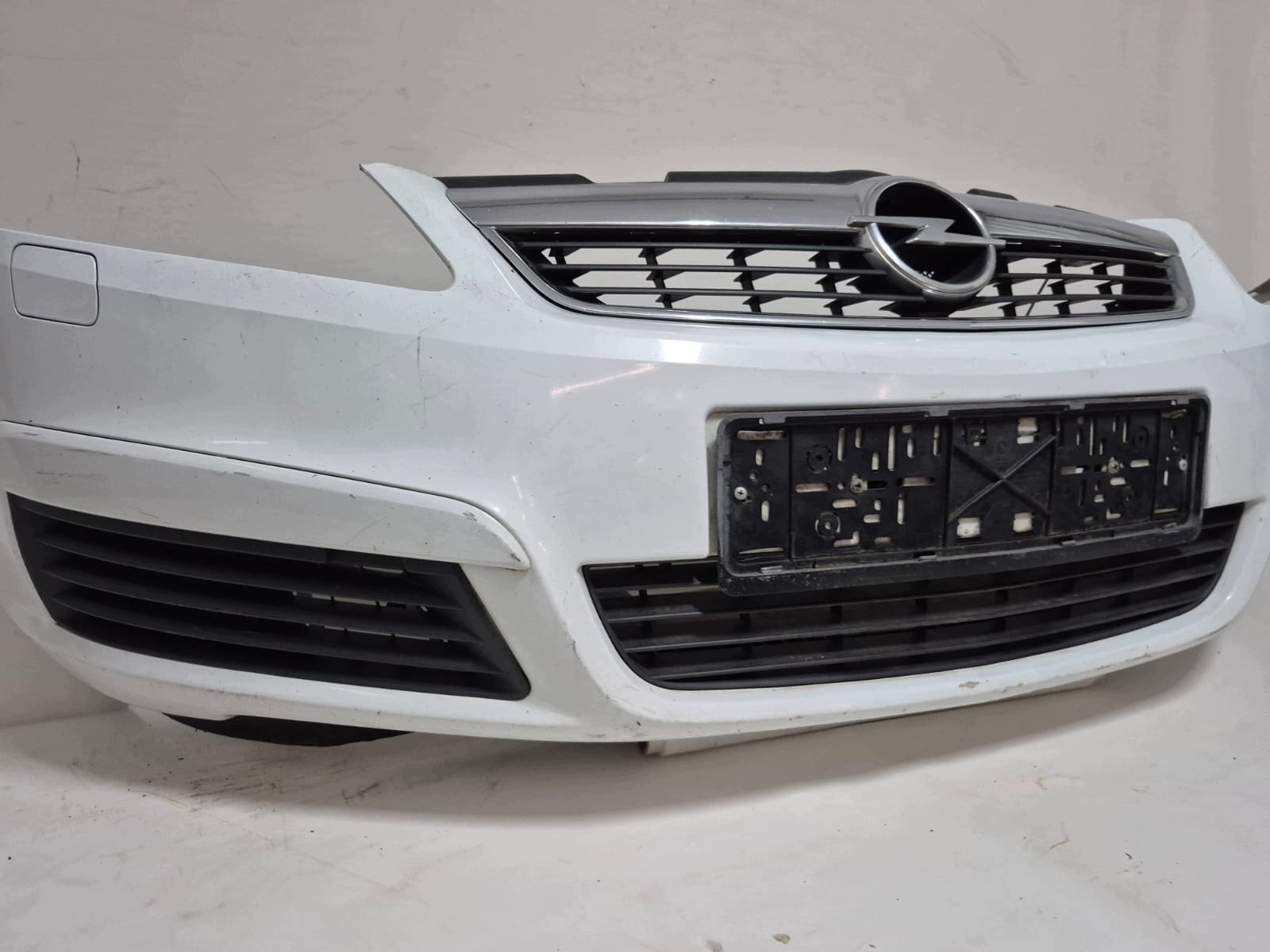 OPEL ZAFIRA B 05-08 bumper front front SPR 13124959