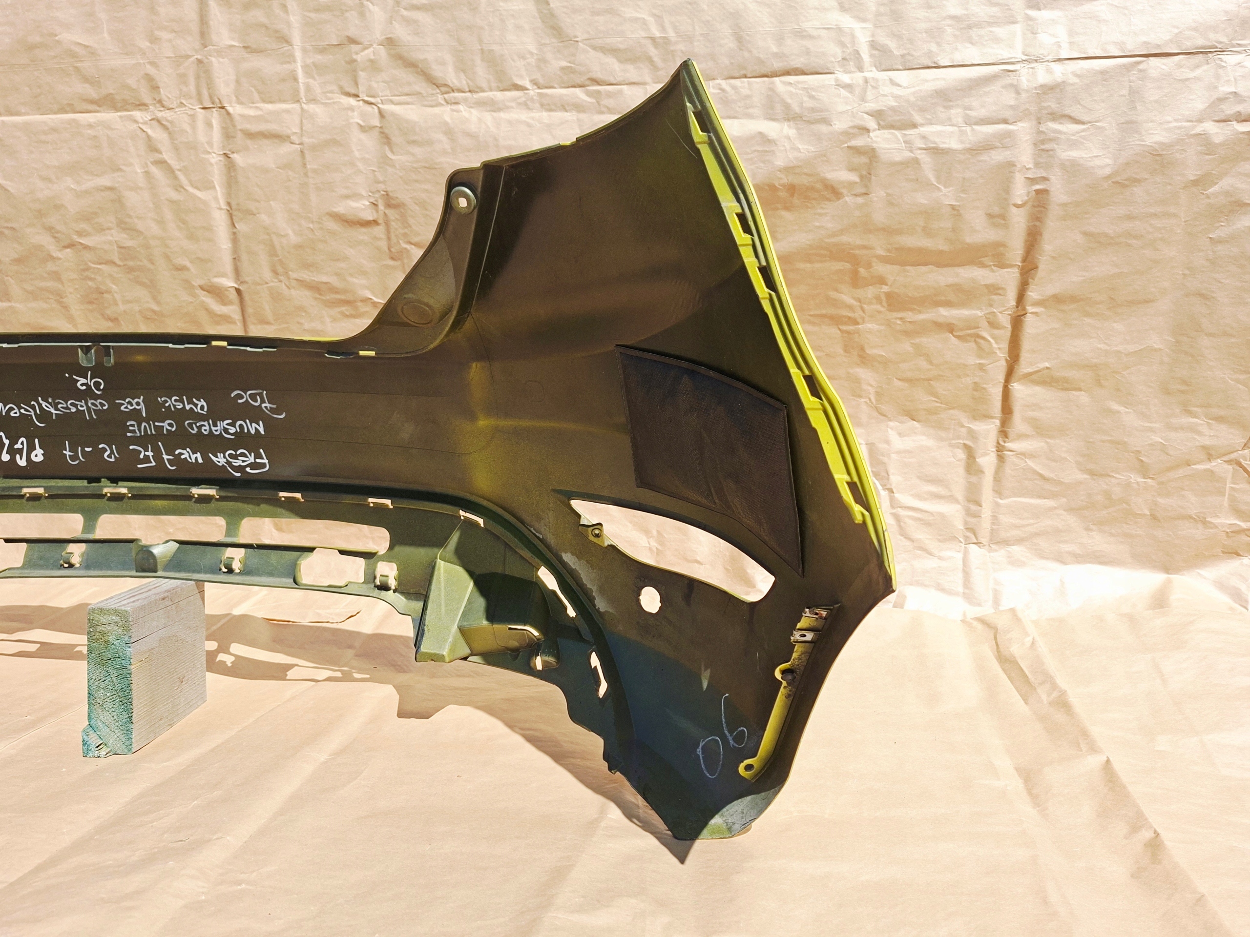 FORD FIESTA MK7 LIFT 2012-2017 bumper rear part MUSTARD OLIVE 4xPDC