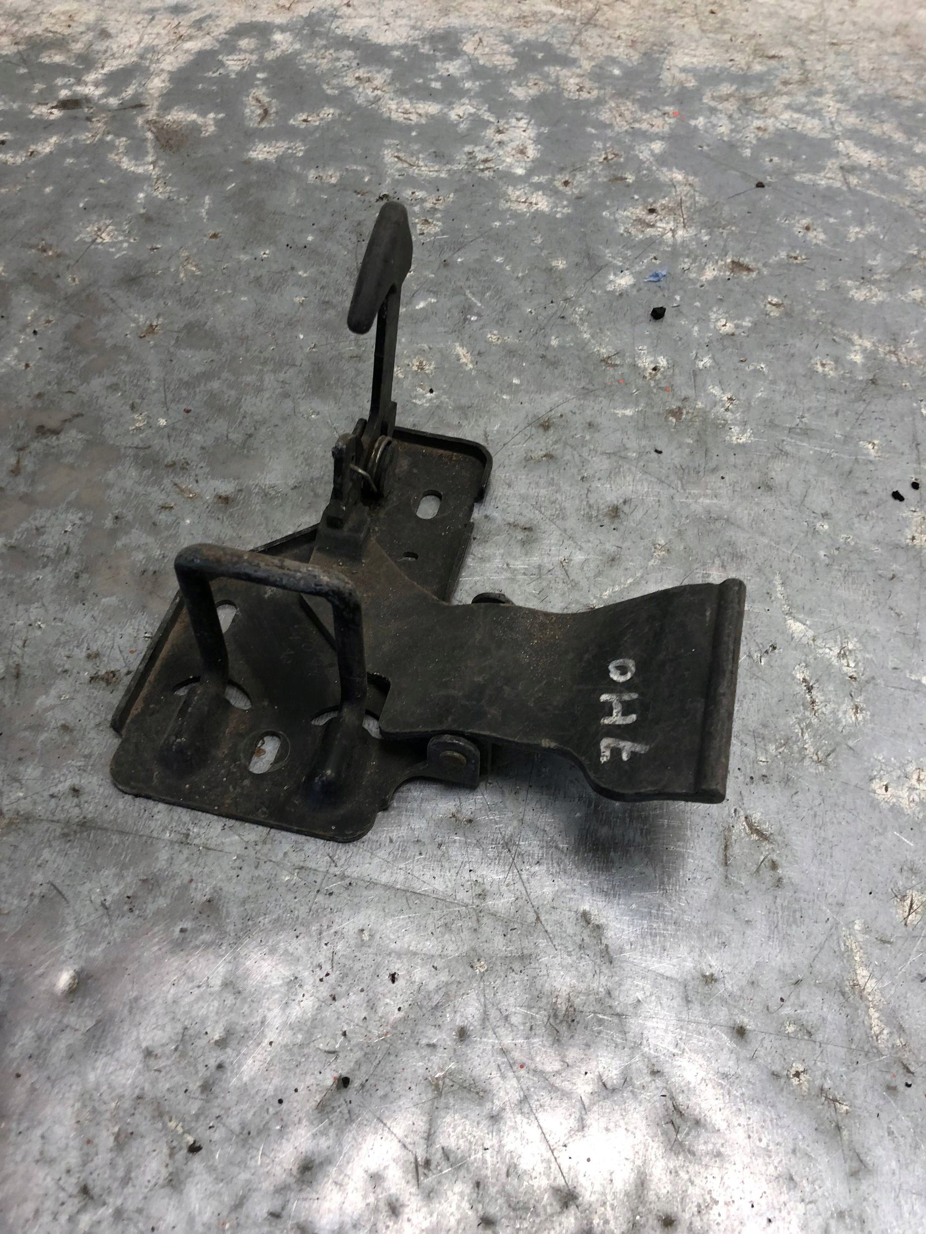 lock RYGIEL bonnets VW T5 7H0823480A