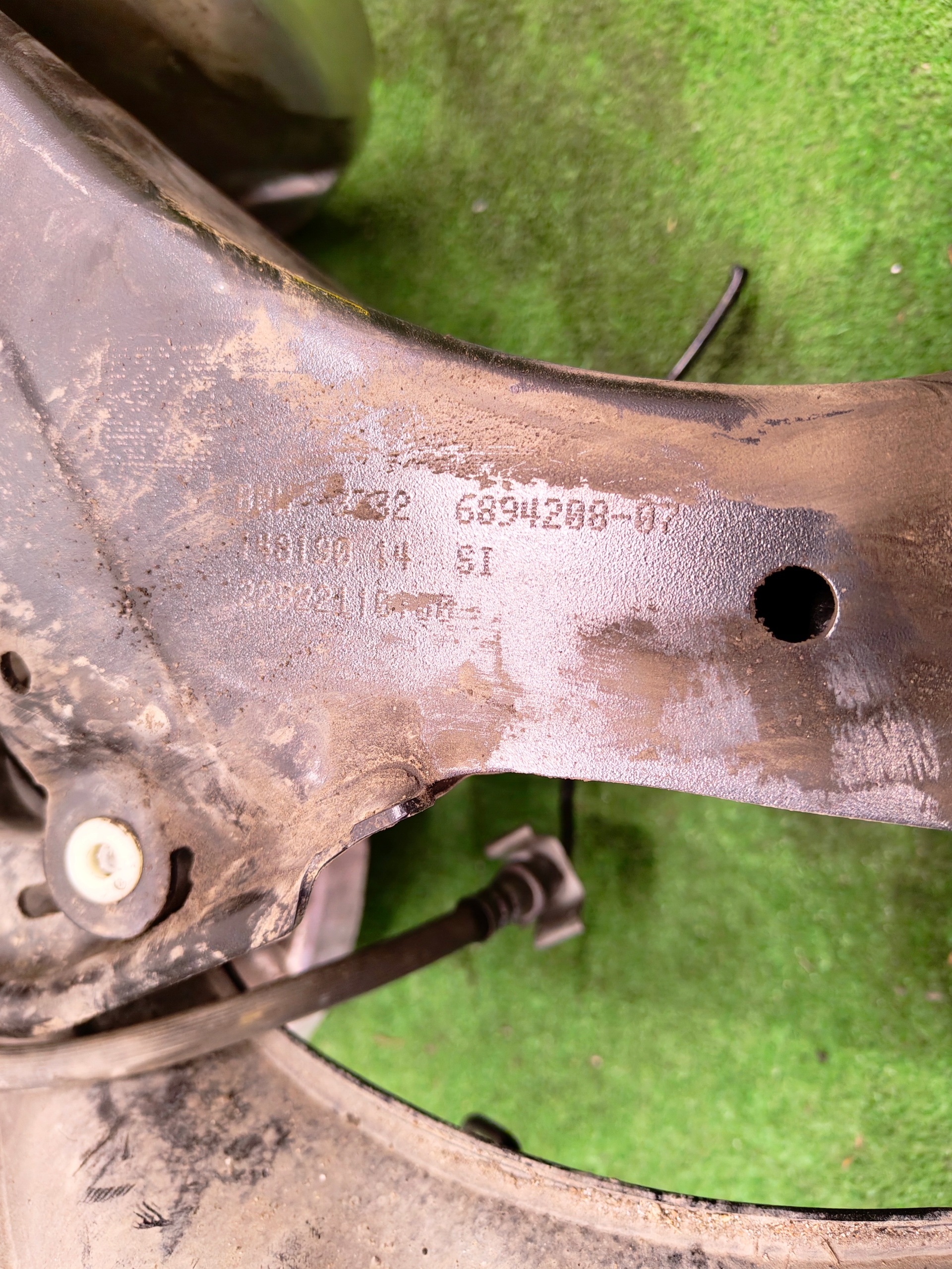 BMW 2 U06 swing rear part left 6894207 X-DRIVE