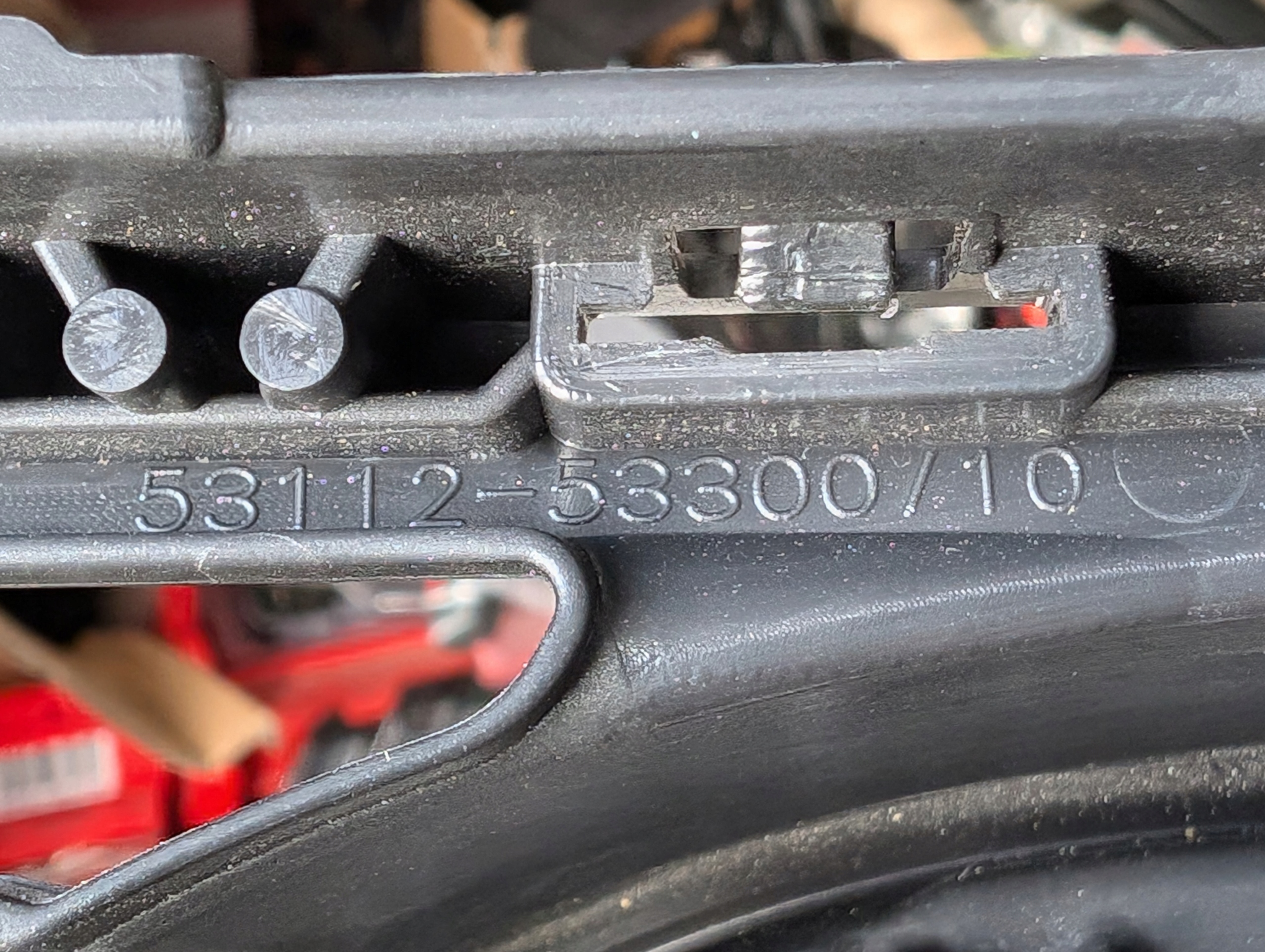 решетка радиатора lexus IS IS200 53112-53300