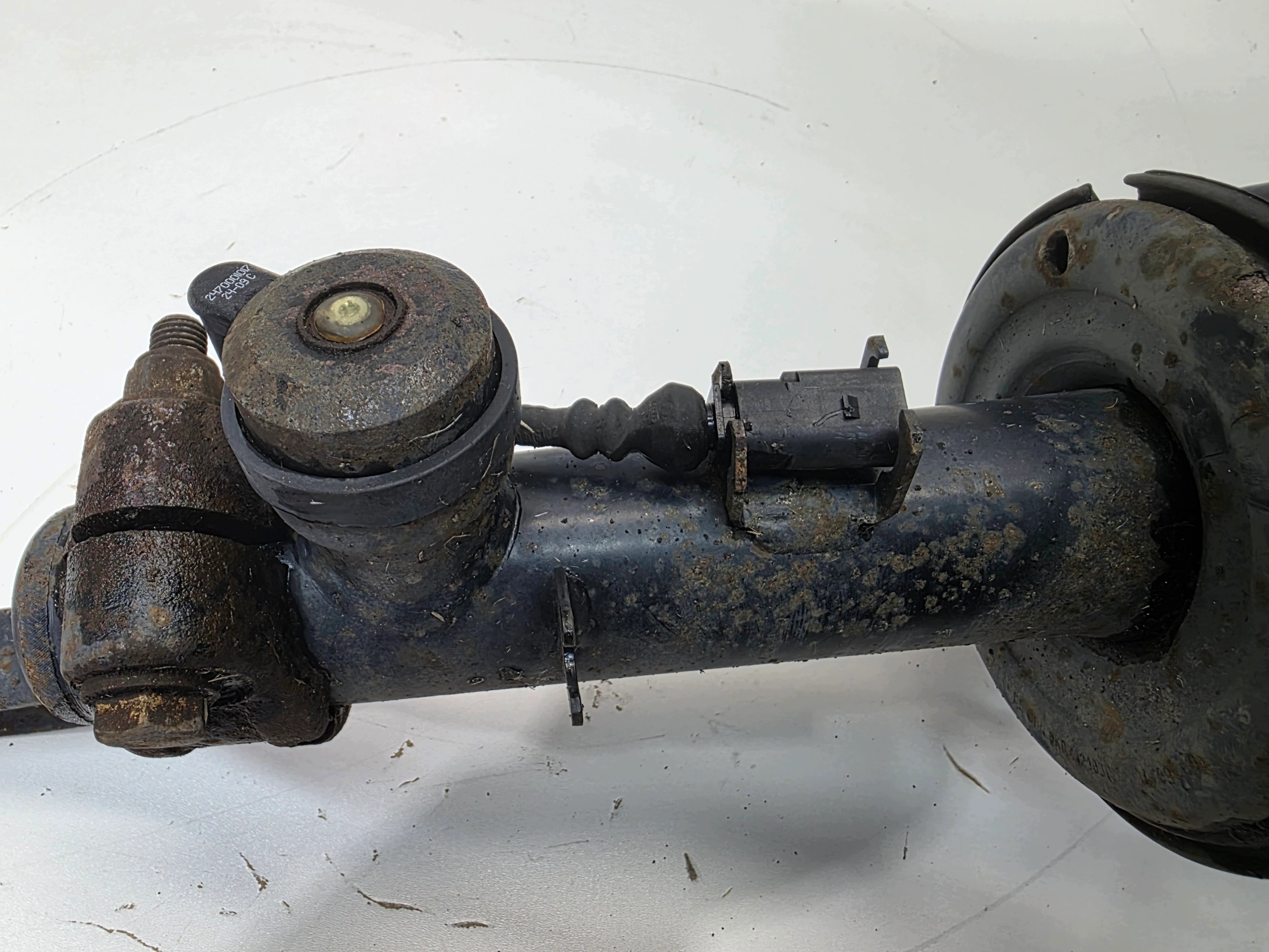 shock absorber right front AUDI A4 B8 A5 8T 8F0413030 AKTYWNY complete !!!