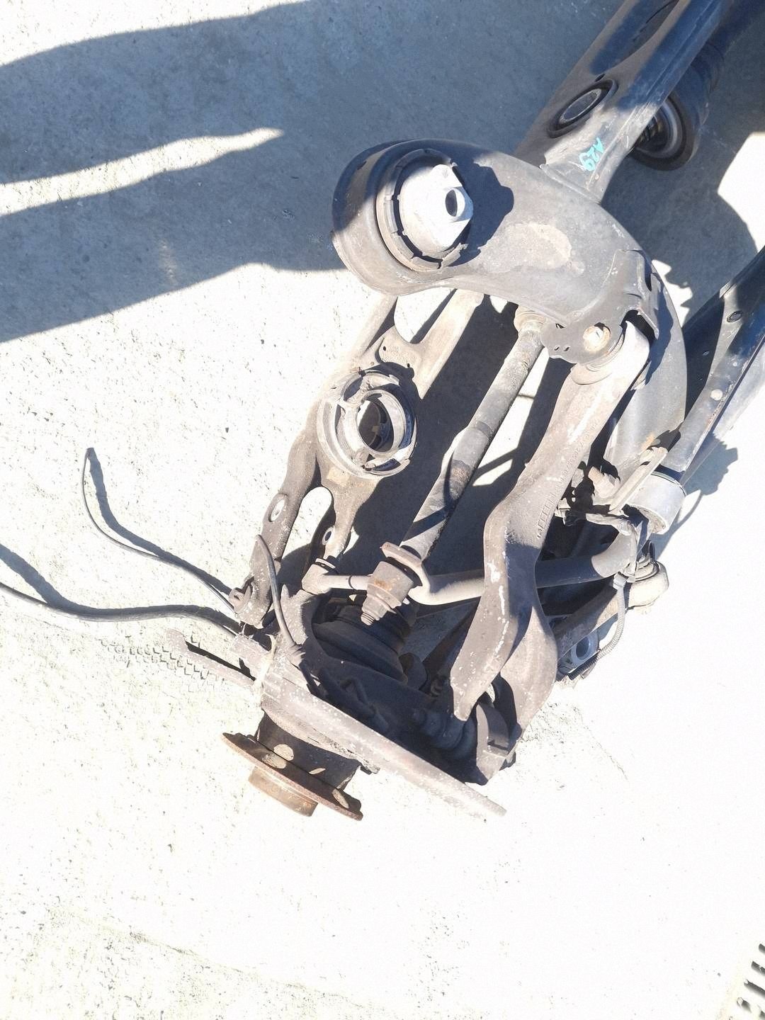 sususpension rear part arm semi-axis MERCEDES W205 COUPE CABRIO differential diff C63 6.3