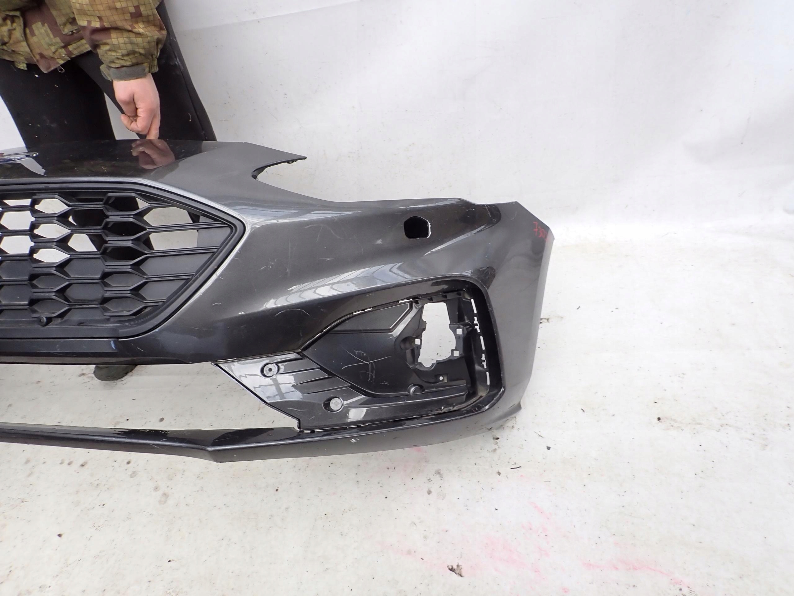 FORD FOCUS MK4 ST-LINE 18- nárazník předek přední SPR