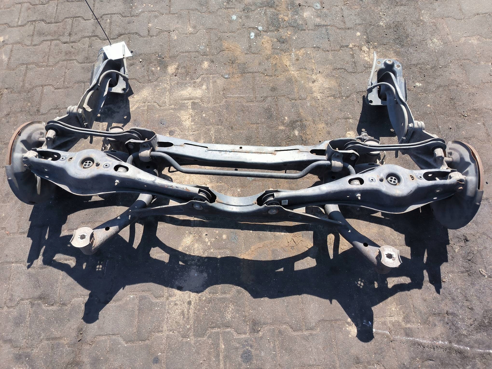 träger / Achsträger heck VOLKSWAGEN PASSAT B8 LIFT