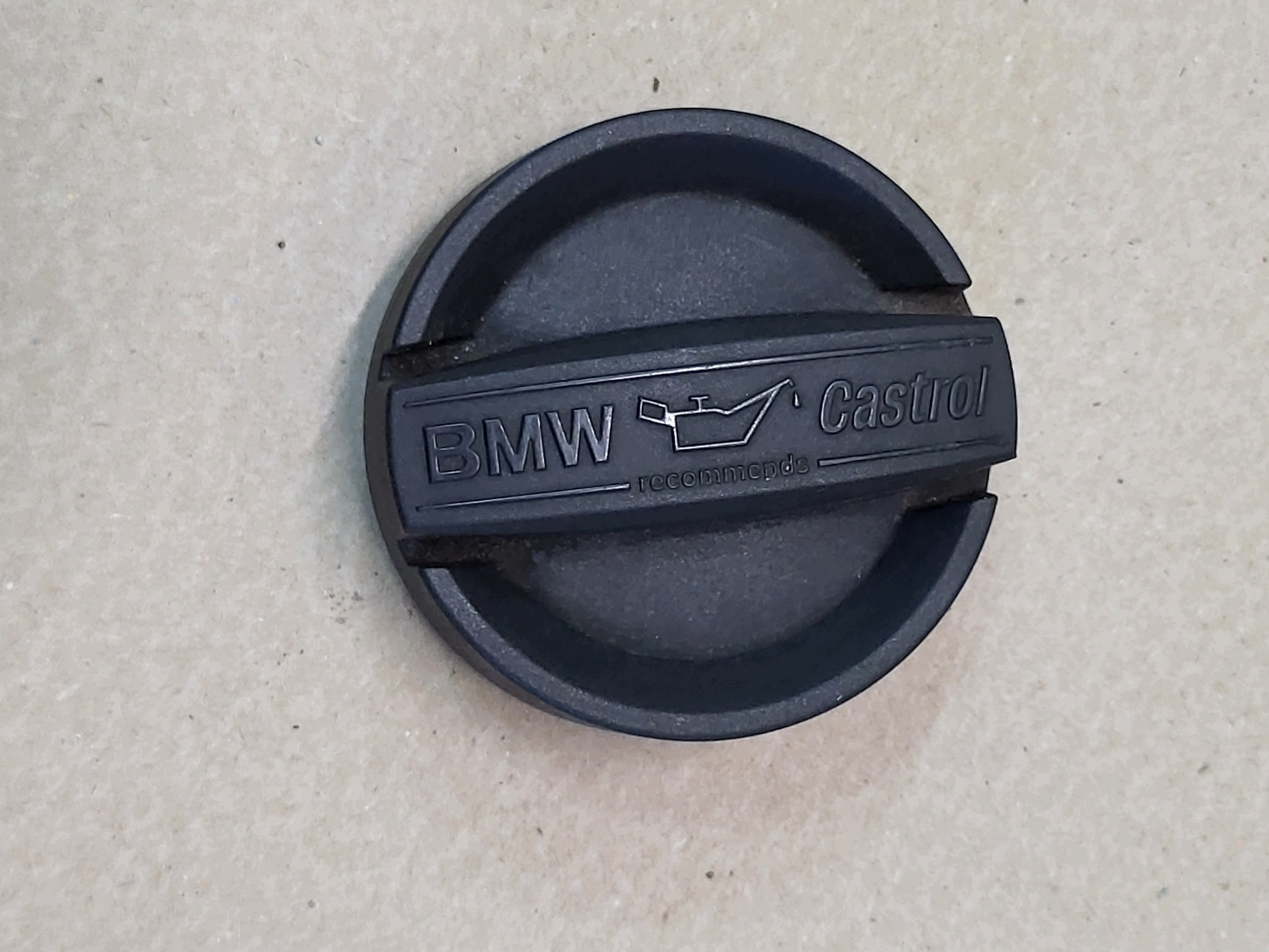 cup tanks oil BMW 1 E81 E87 E88 3 E90 5 E60 X1 E84 X3 E83 8507153 OE