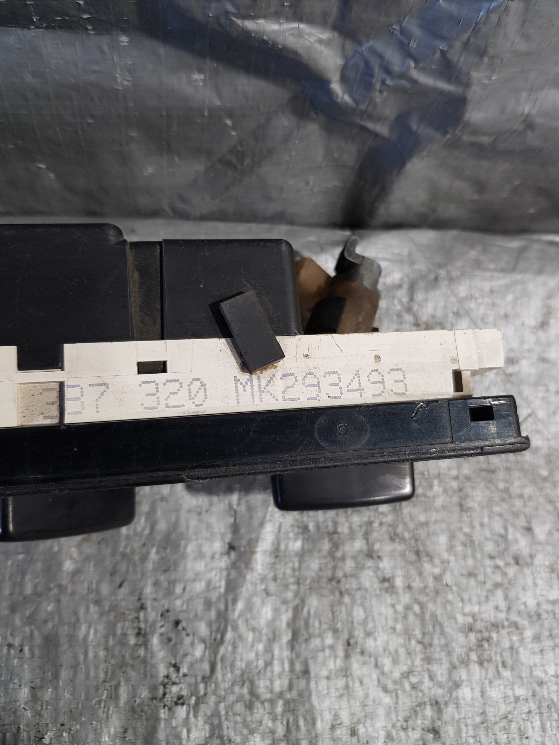 Pannello controllo NAWIEWEM BMW E34