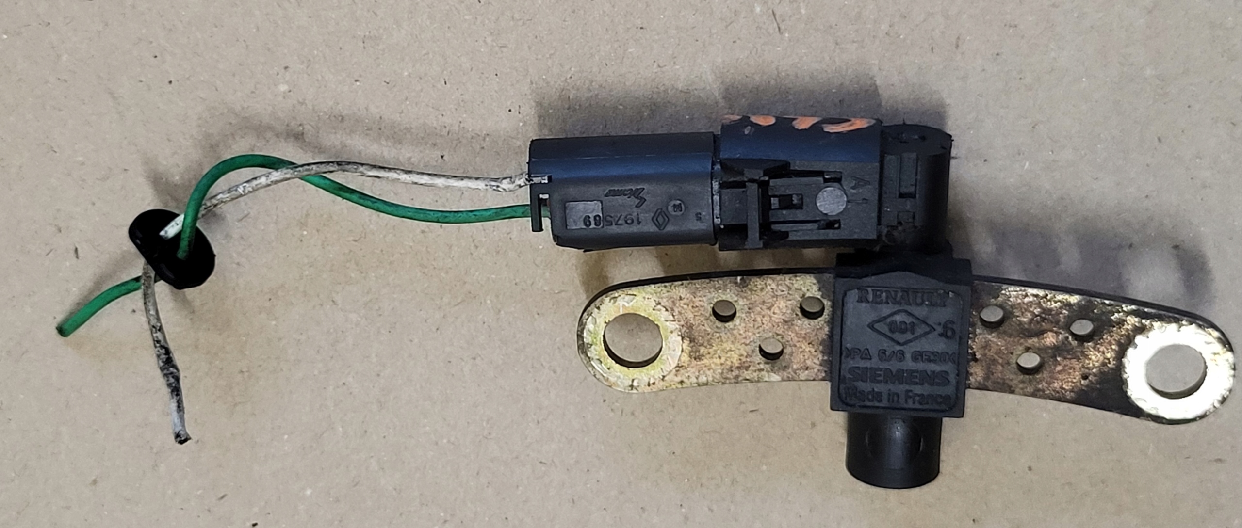 crankshaft position sensor RENAULT CLIO MEGANE SCENIC and KANGOO and OE