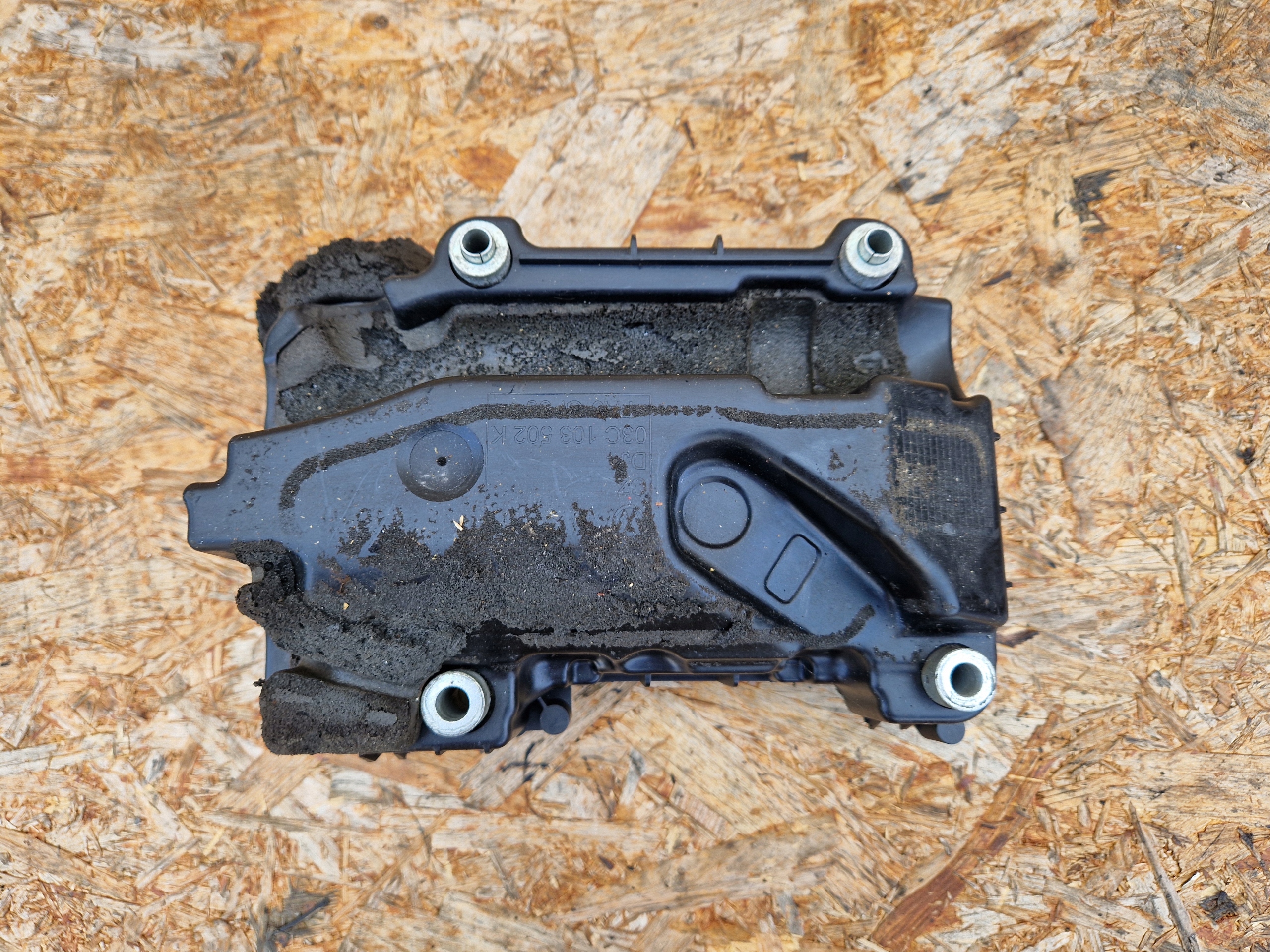Gehäuse KOMPRESORA VW 1.4TSI 04C145650B
