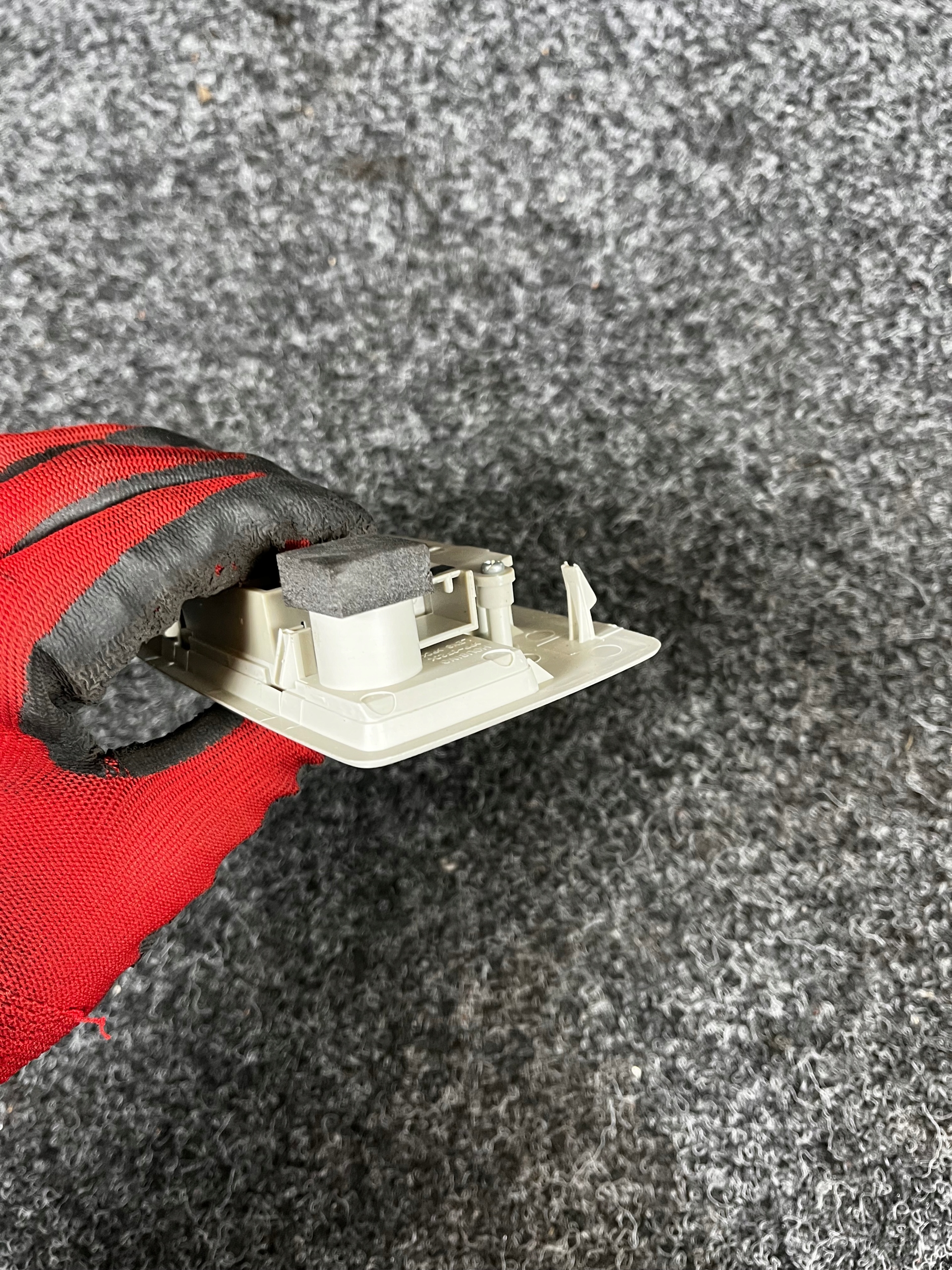 лампочка Обшивка потолка внутренний mazda cx7