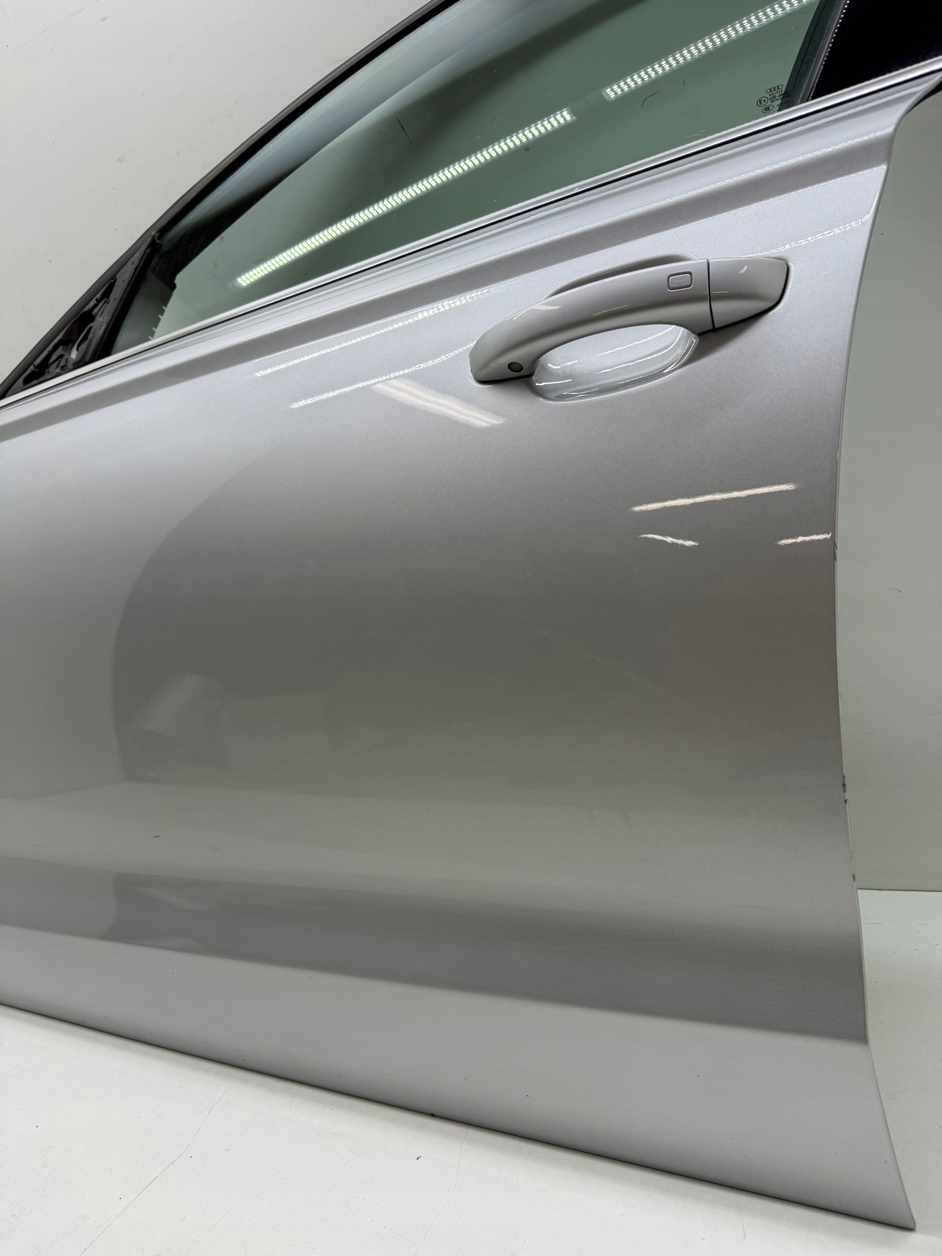 AUDI A6 S6 C7 door driver´s left front LX7W silver
