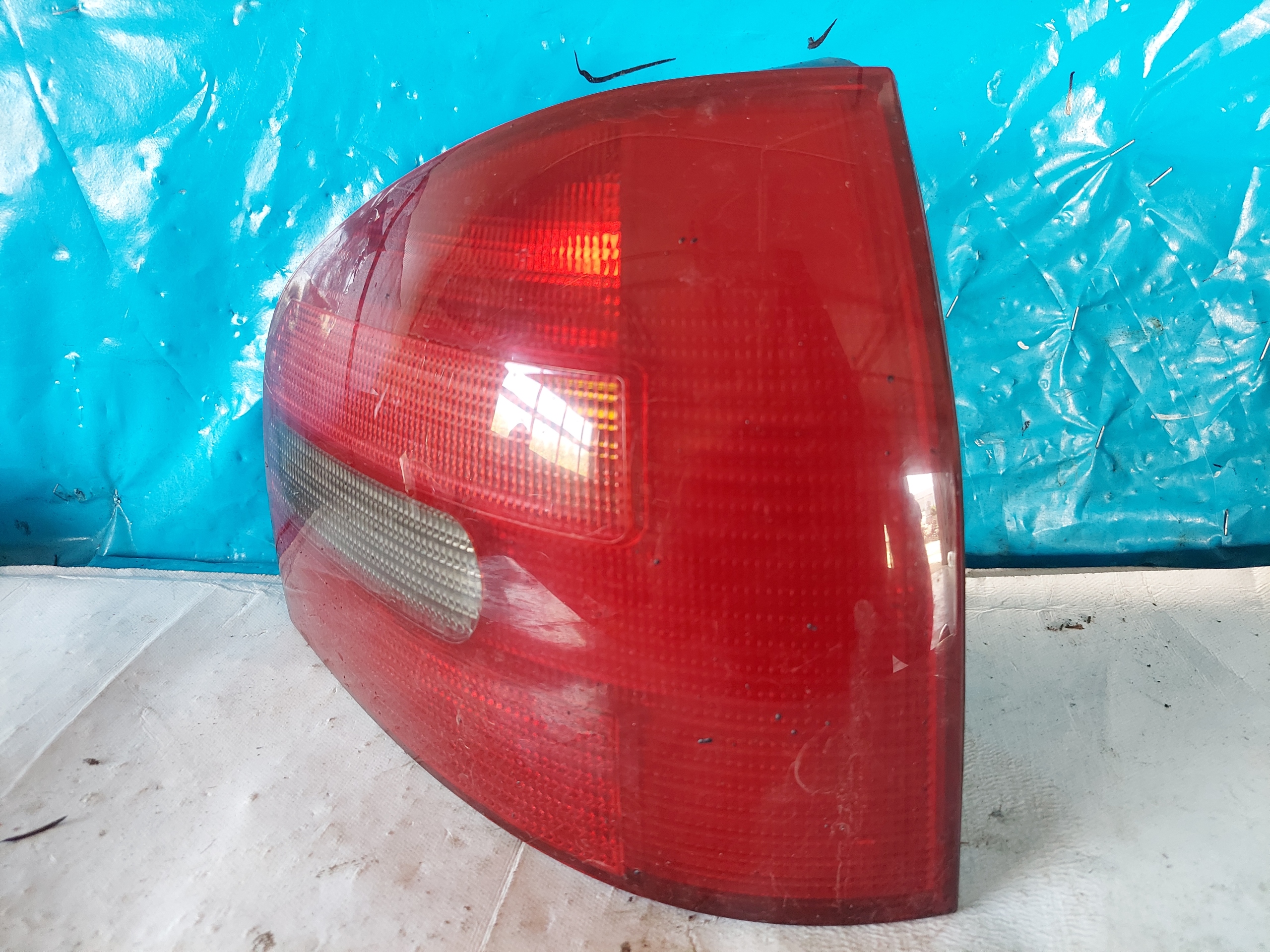 light AUDI A3 8L 3D 8L0 right rear part