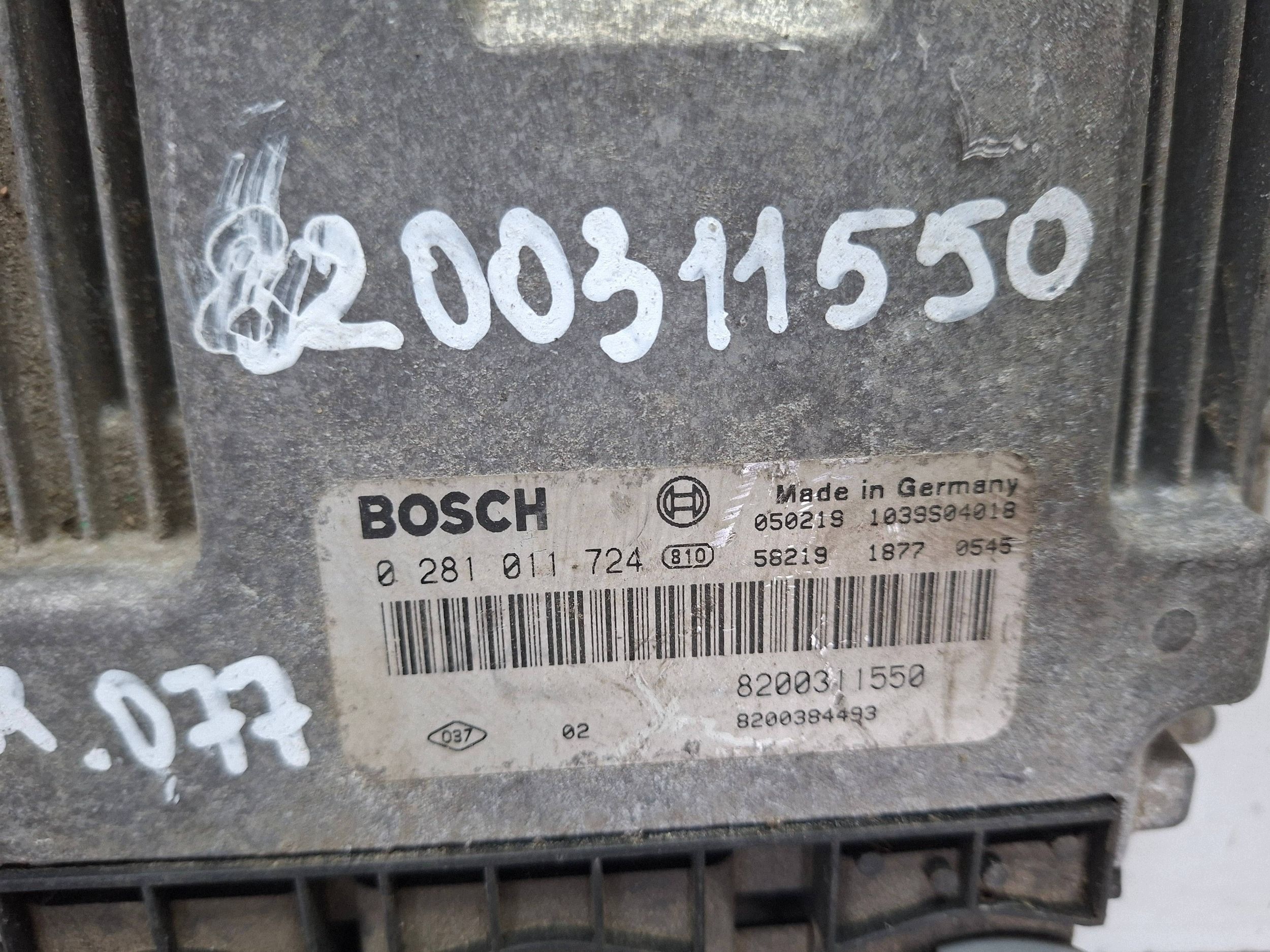Computer 0281011724 8200384493 8200311550 Renault Espace IV 2.2 DCI
