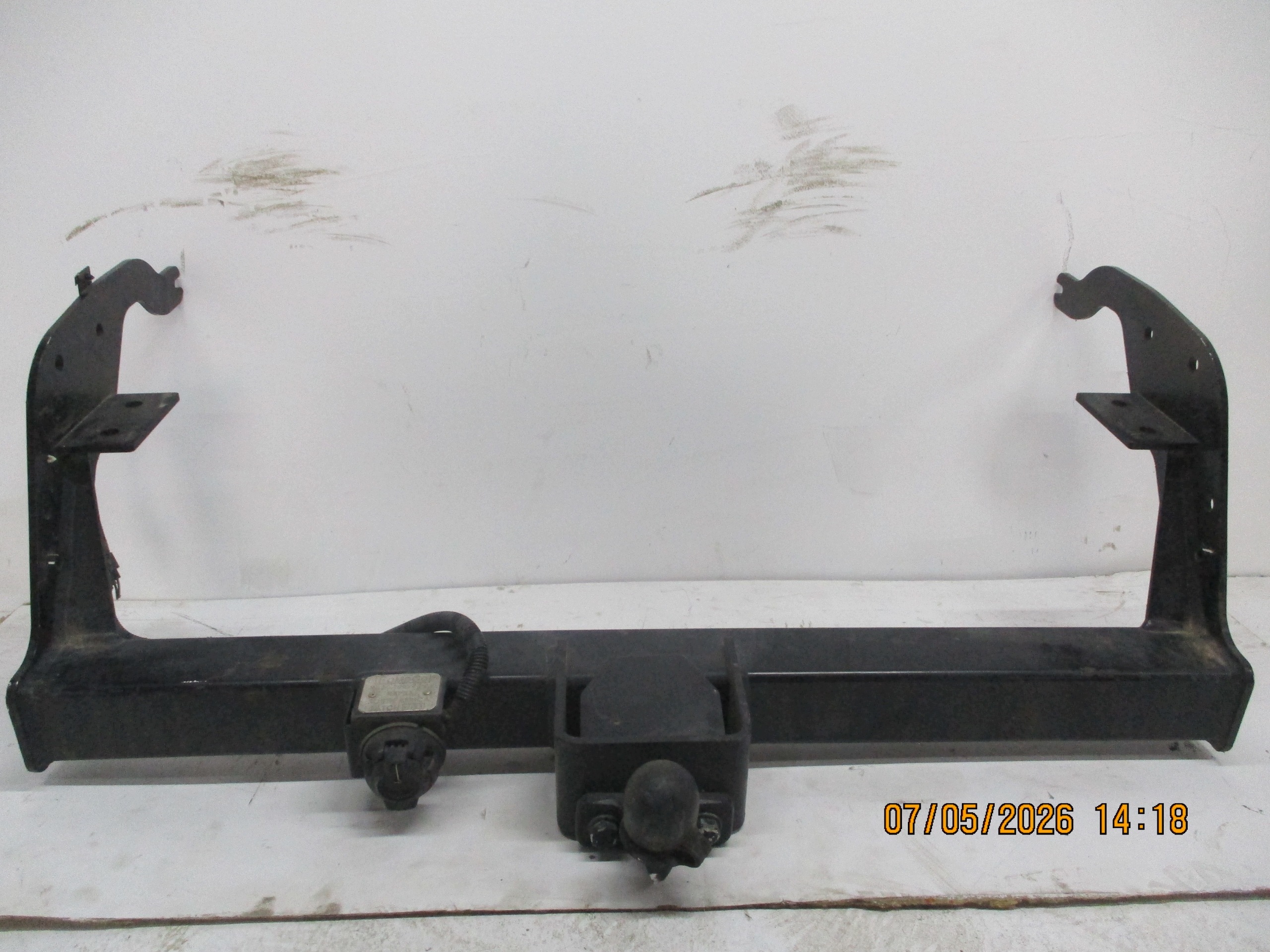tow sider rear part FORD RANGER MB3L-195544-AB