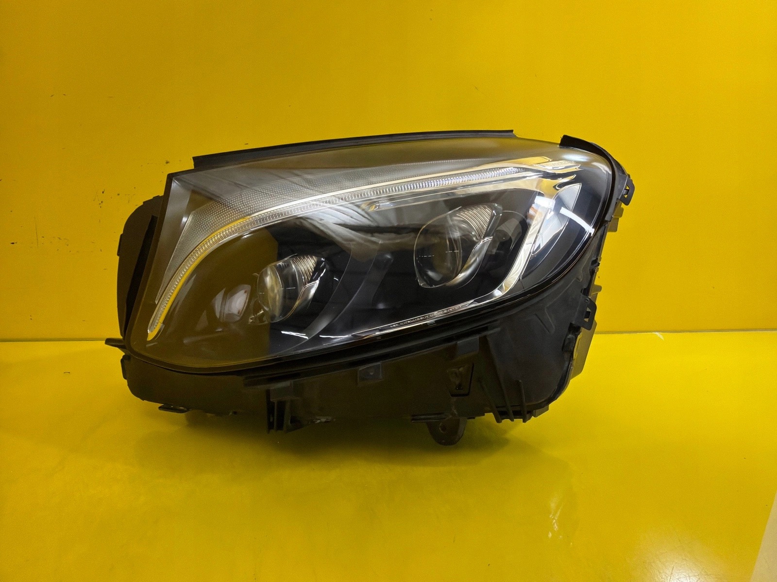 light left Mercedes GLC W253 Full Led A2539065701