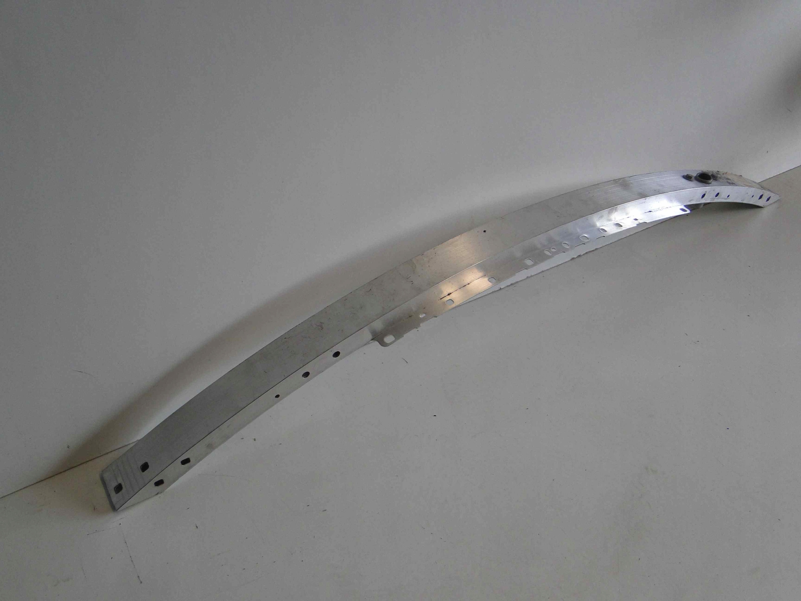 MERCEDES GLK X204 204 LIFT BELKA W ZDERZAK PRZEDNI Numer katalogowy części A2126201500