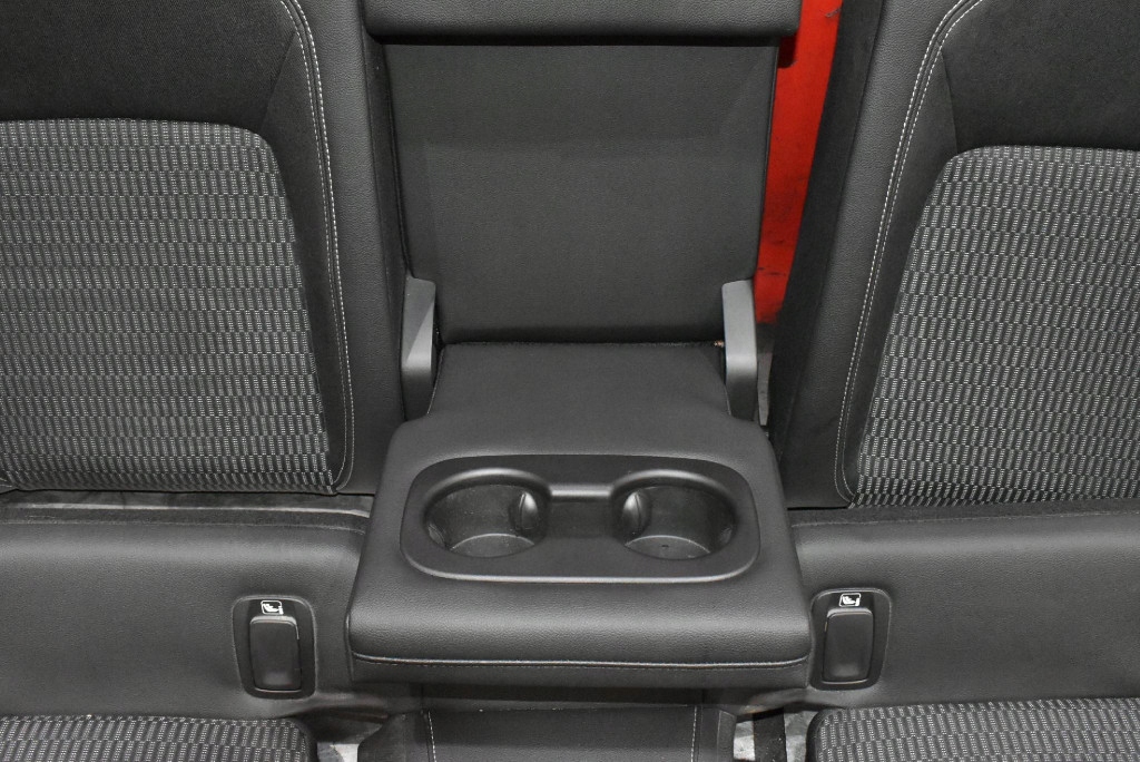 Sitz Sitze Seite Seiten KOMPLET Halbleder EU OPEL INSIGNIA B 17-20