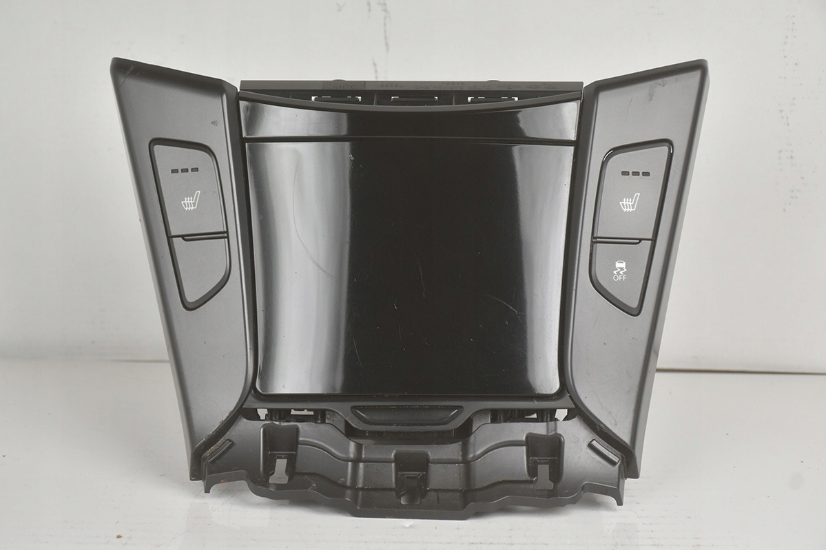 passenger compartment plato PANEL HYUNDAI I40 84635-3Z600