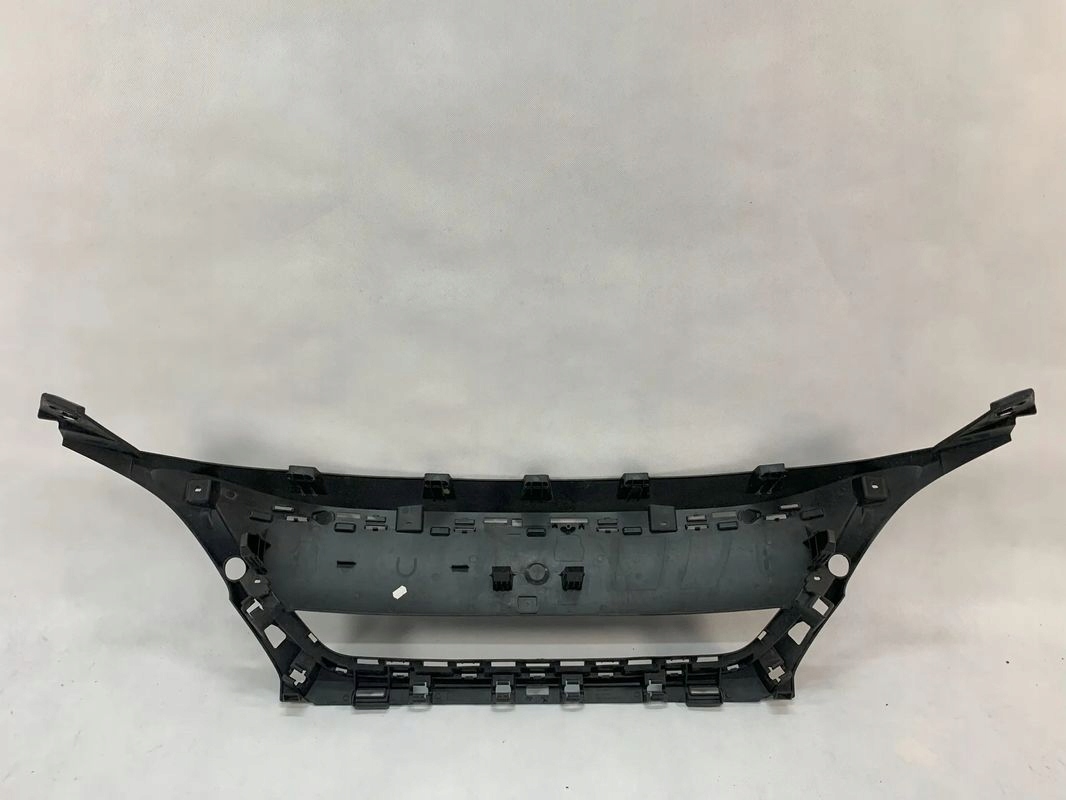 Peugeot 3008 5008 II 16r console grille 2016