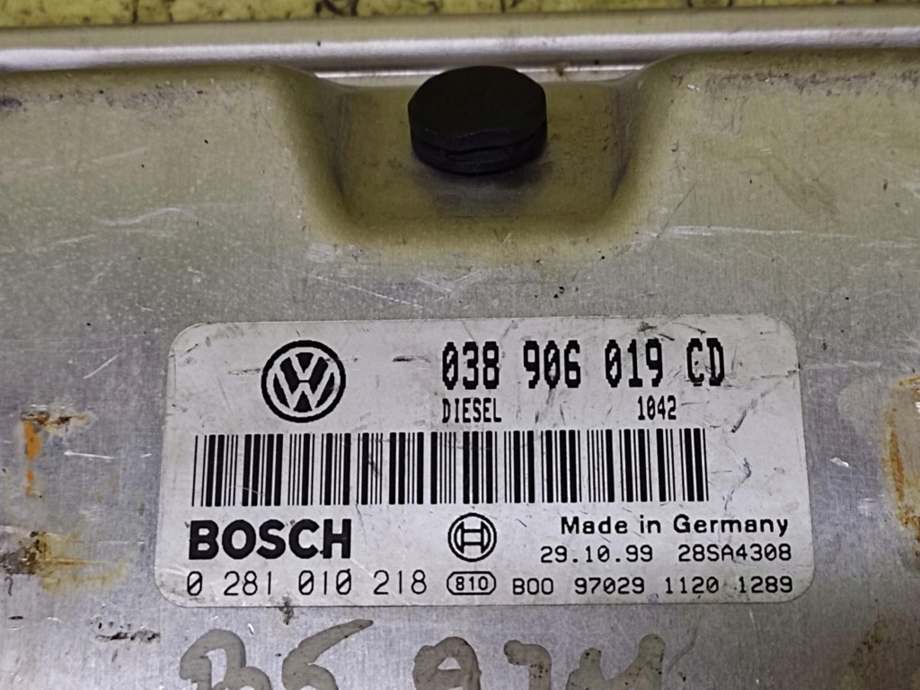 VW PASSAT B5 1.9 TDI control unit of the engine 0281010218