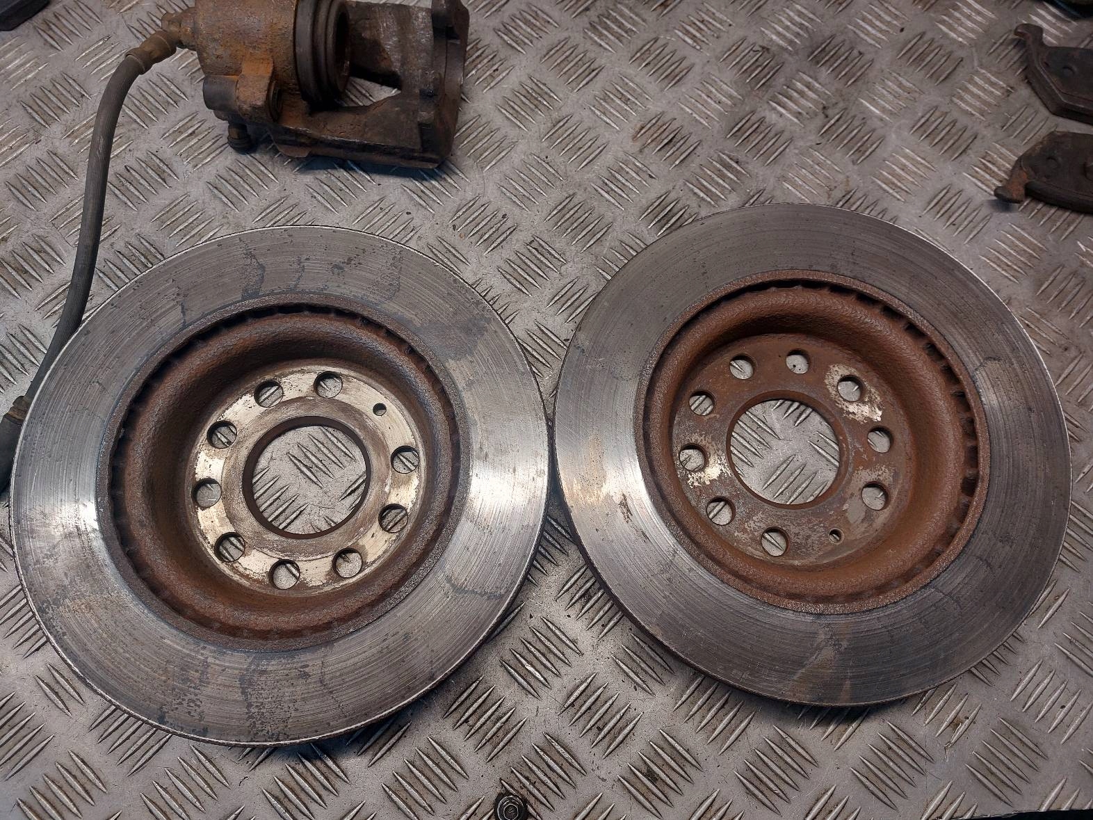 discs brake front + plates + calipers SKODA OCTAVIA II LIFT 1.9 TDI