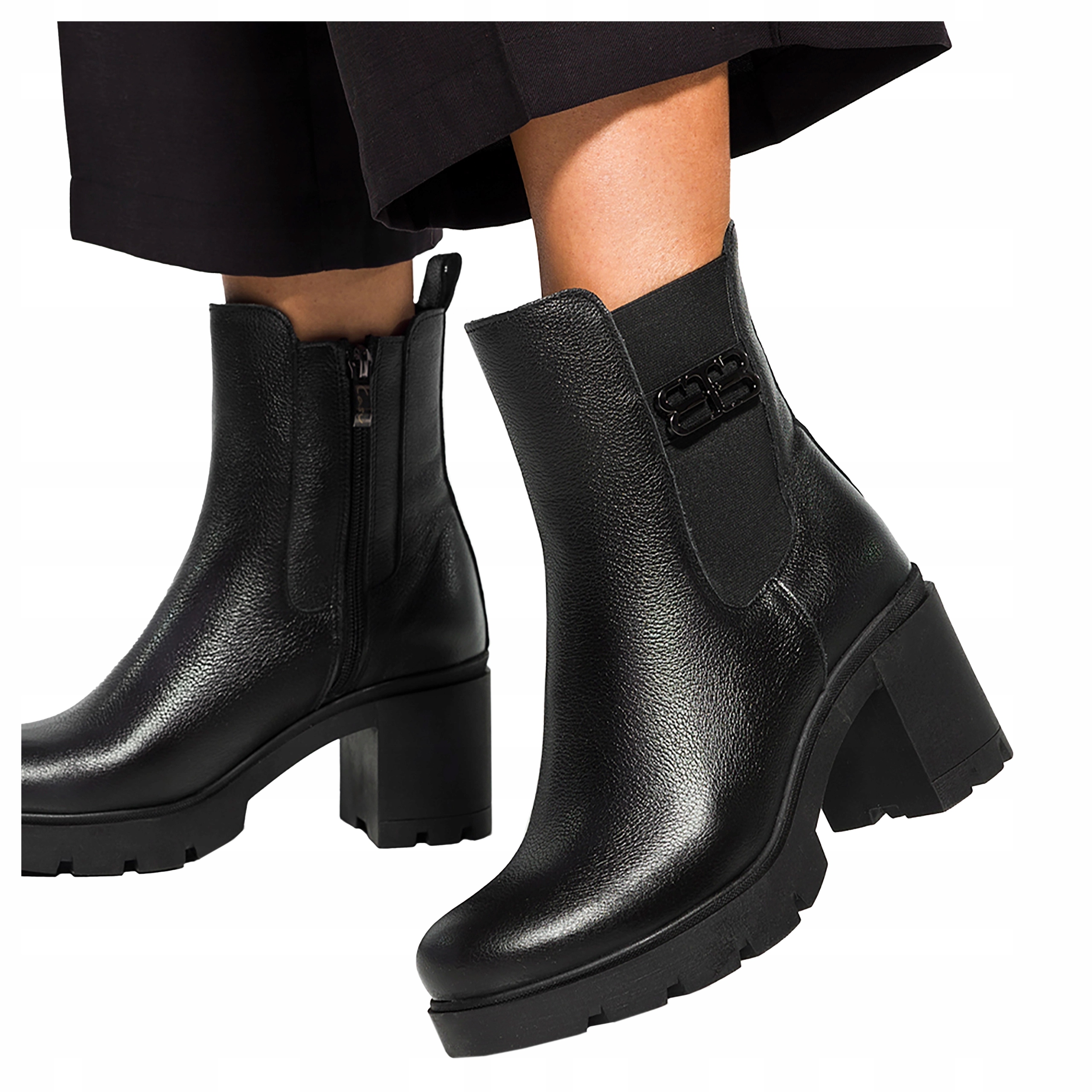 dámské kotníkové boty černé na širokém kotníku, Polský Výrobek, velikost 40