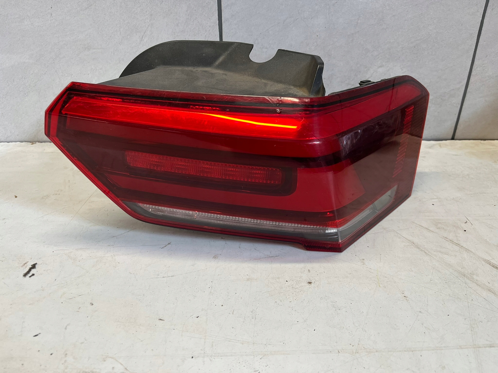 фонарь правый led vw ID3 10A945096B задний