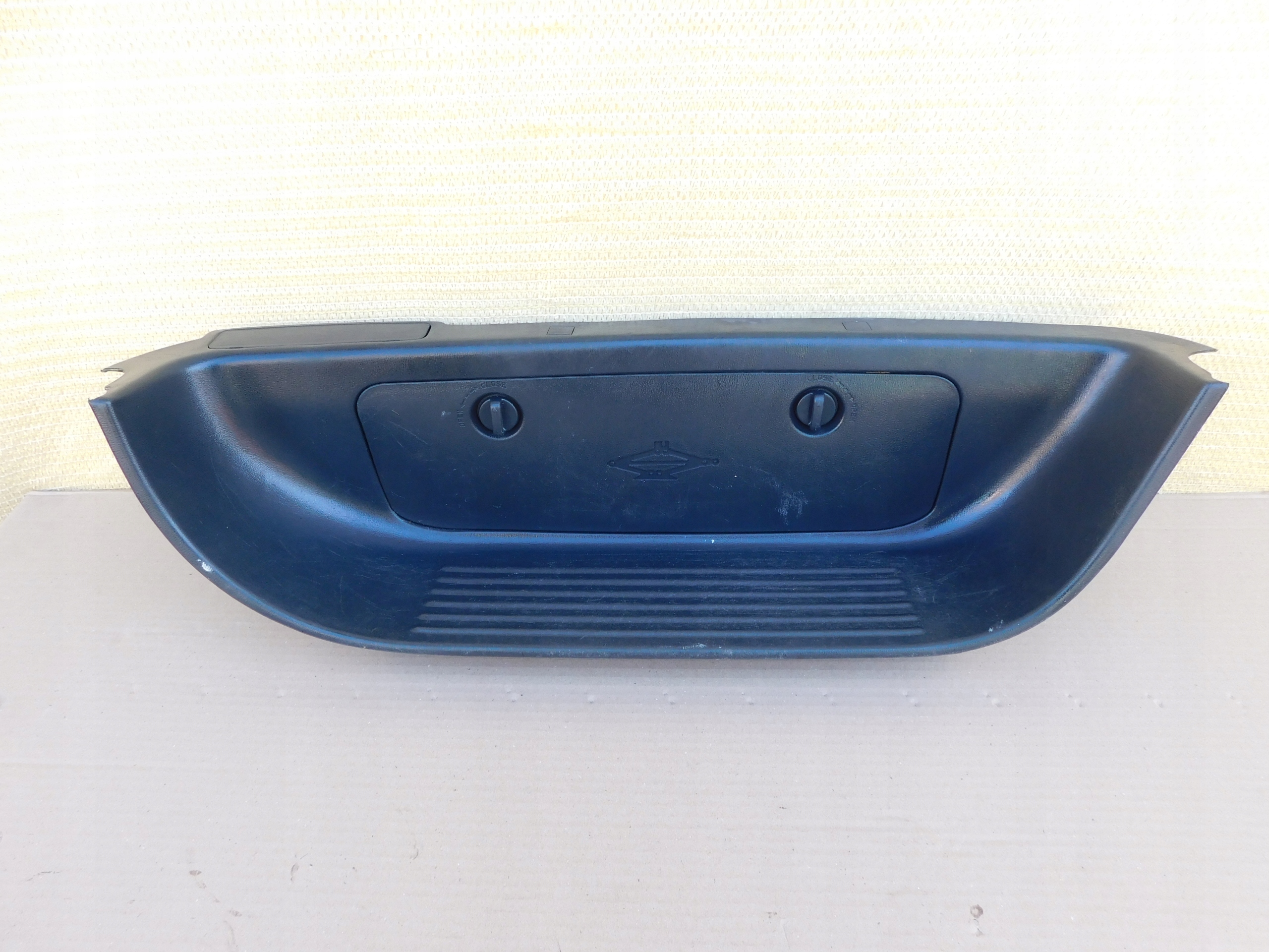 cap threshold right front Hyundai H1 II Starex 85872-4H000