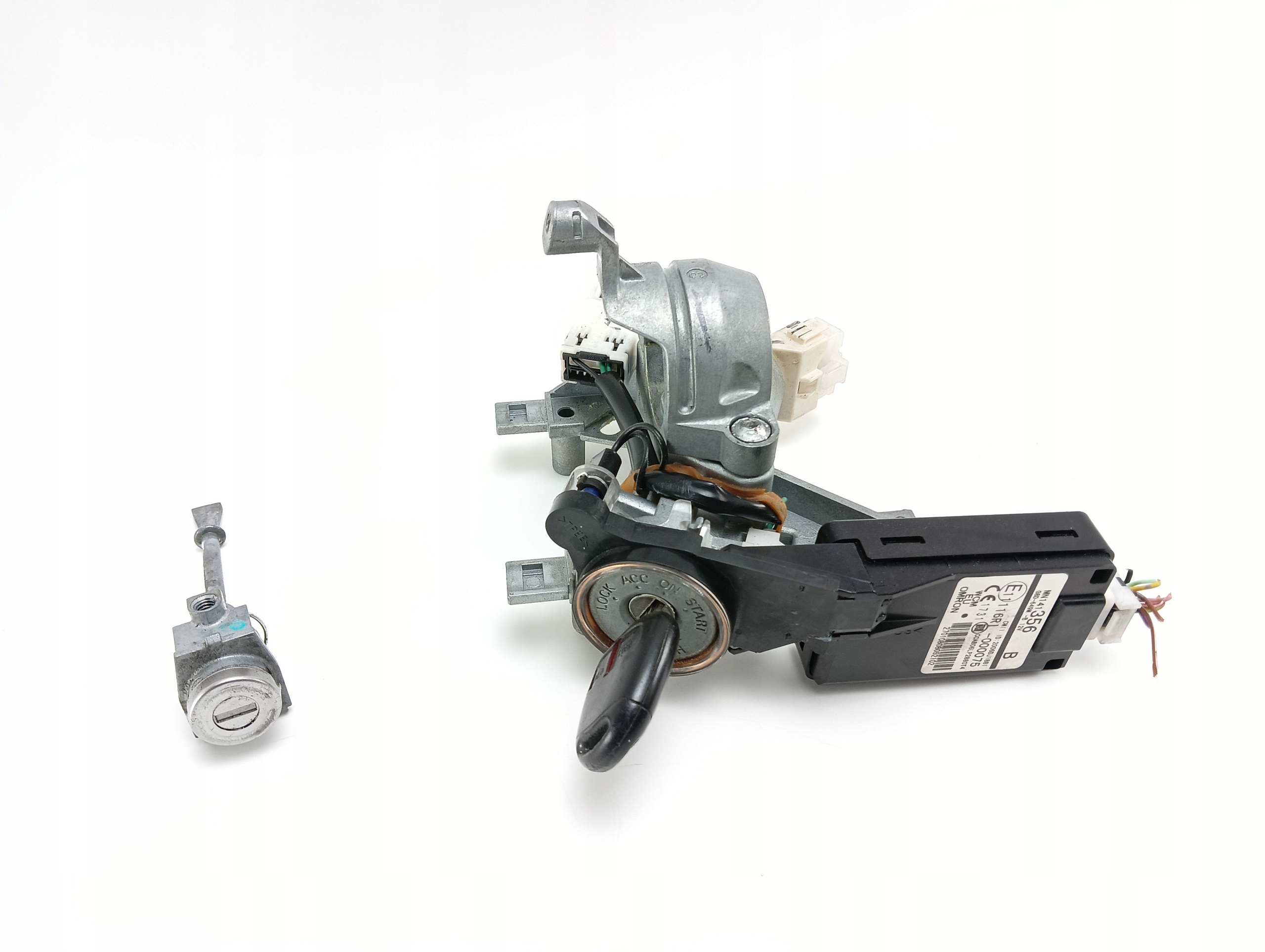 Allumage Clé Insert MITSHUBISHI OUTLANDER II (2006-2010)