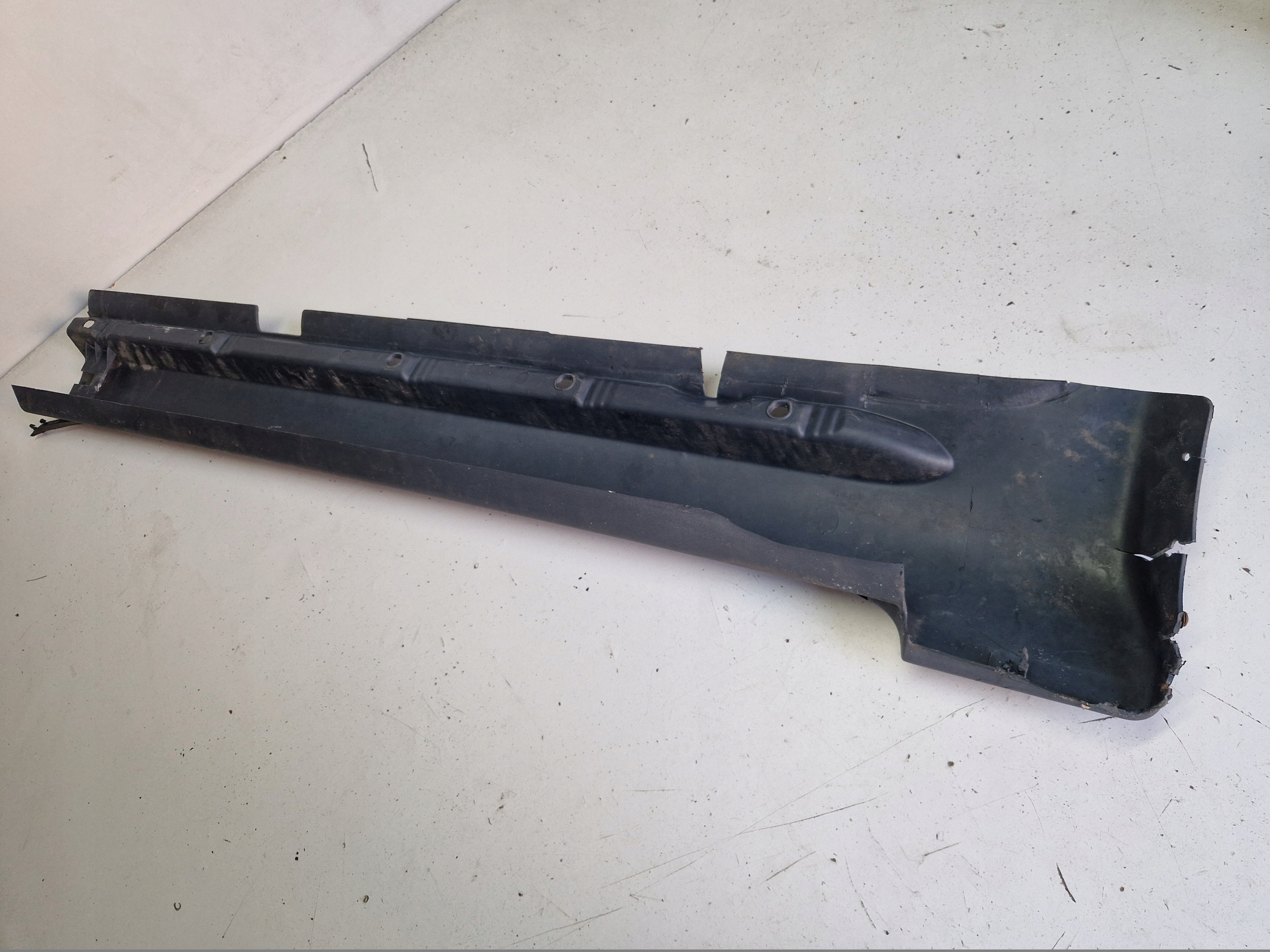 moulding cap of the threshold right front VOLVO V70 II 9178762