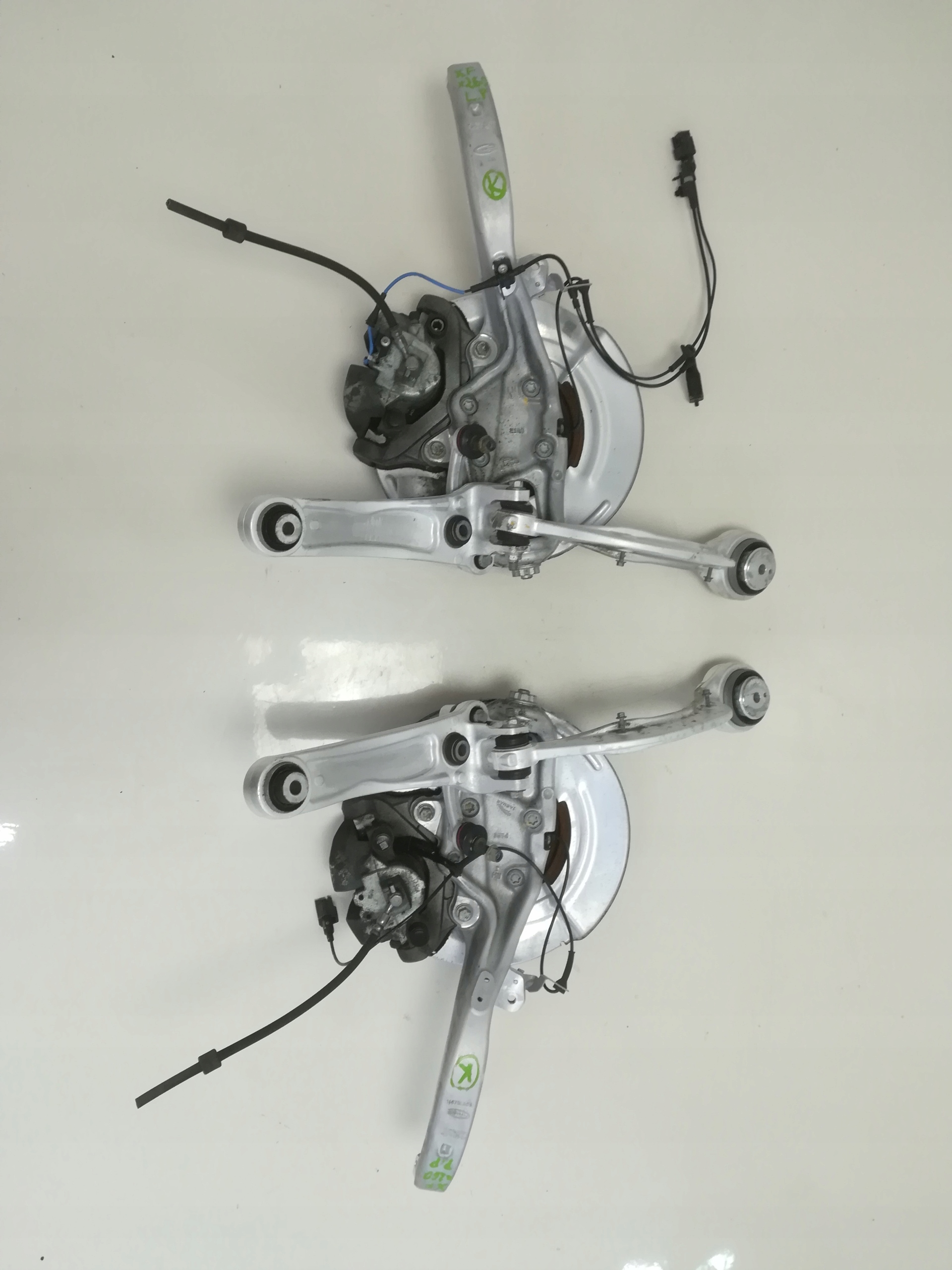 JAGUAR XF X260 sususpension front swing arm
