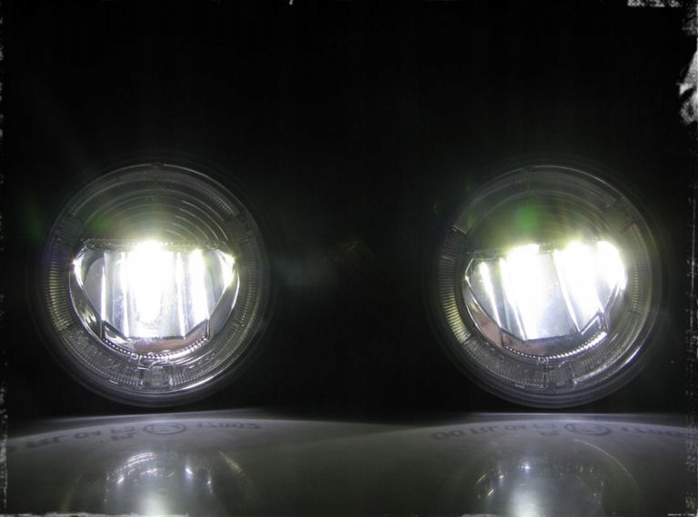 Dzienne LED + Halogeny TOYOTA AVENSIS T25 2006-08 Trwałość 50000 h