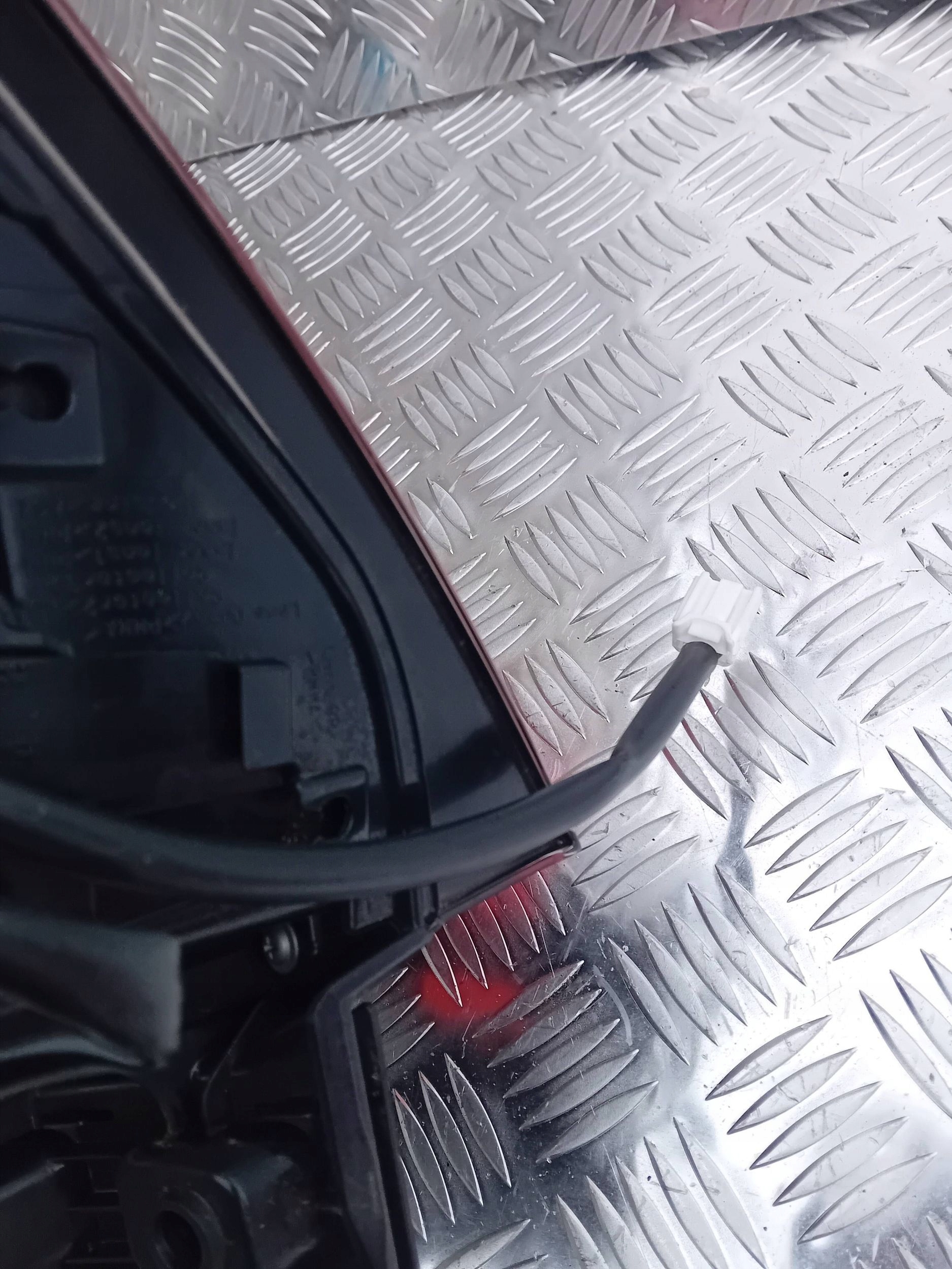 фонарь левый lexus NX