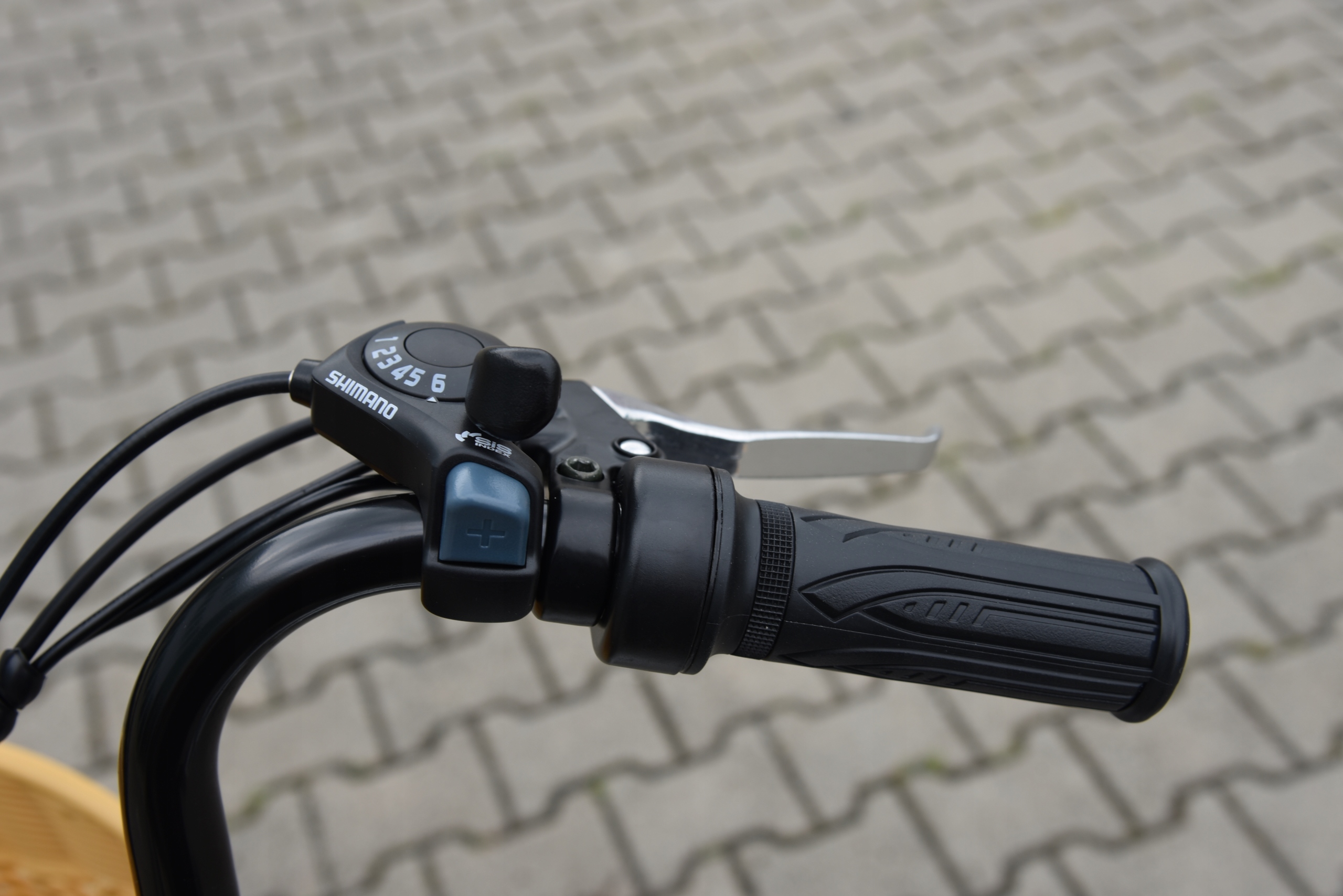 Rower elektryczny Megatto Biały Damski Koszyk Rozmiar ramy 20 cali