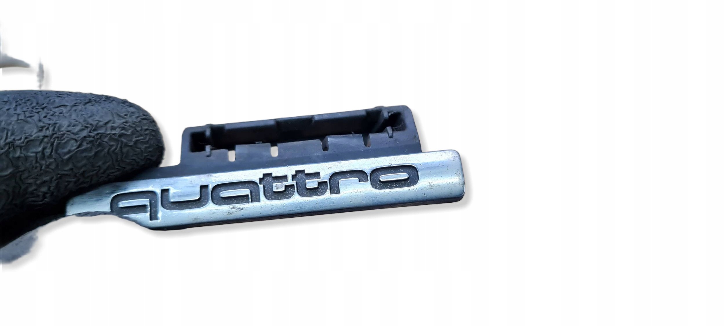 A7 4G logo LOGO EMBLEMAT QUATTRO front 4G8853736B