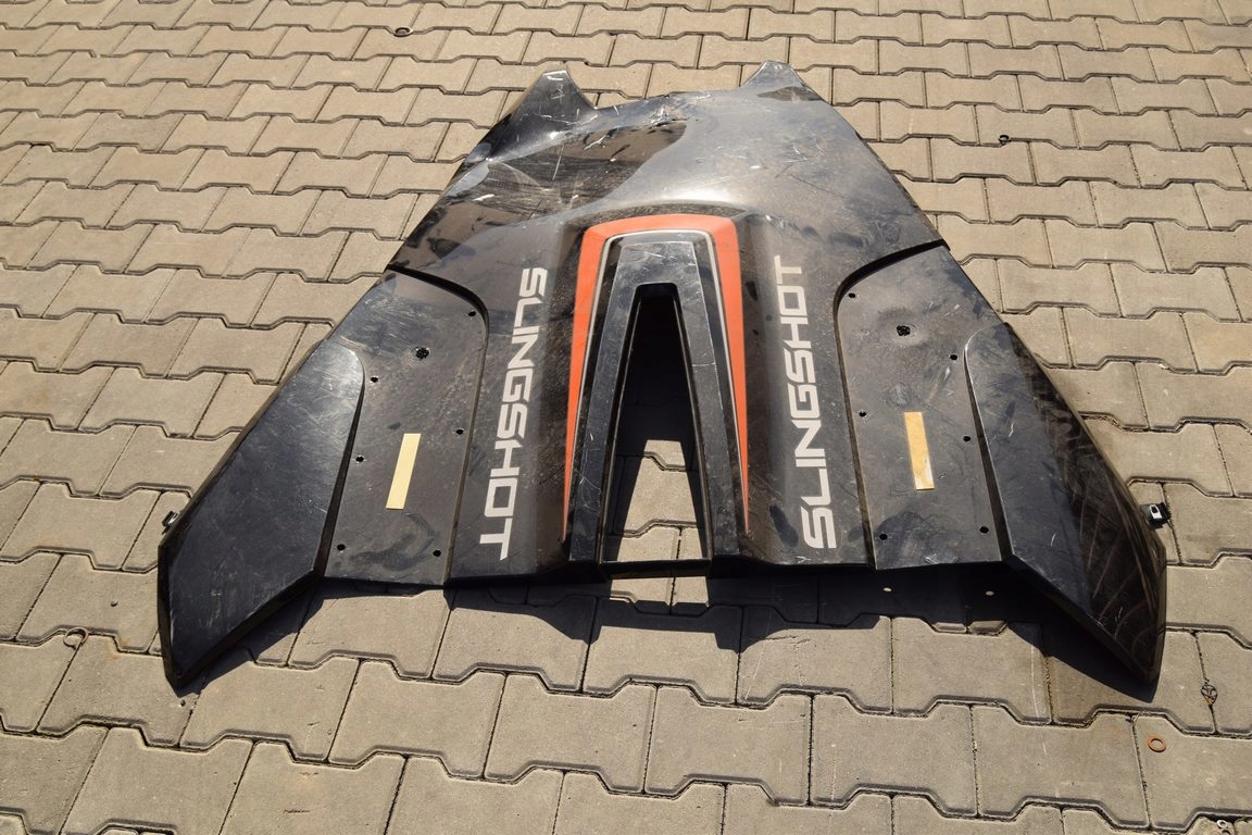 POLARIS SLINGSHOT MASKA OSLONA OWIEWKA PRZOD