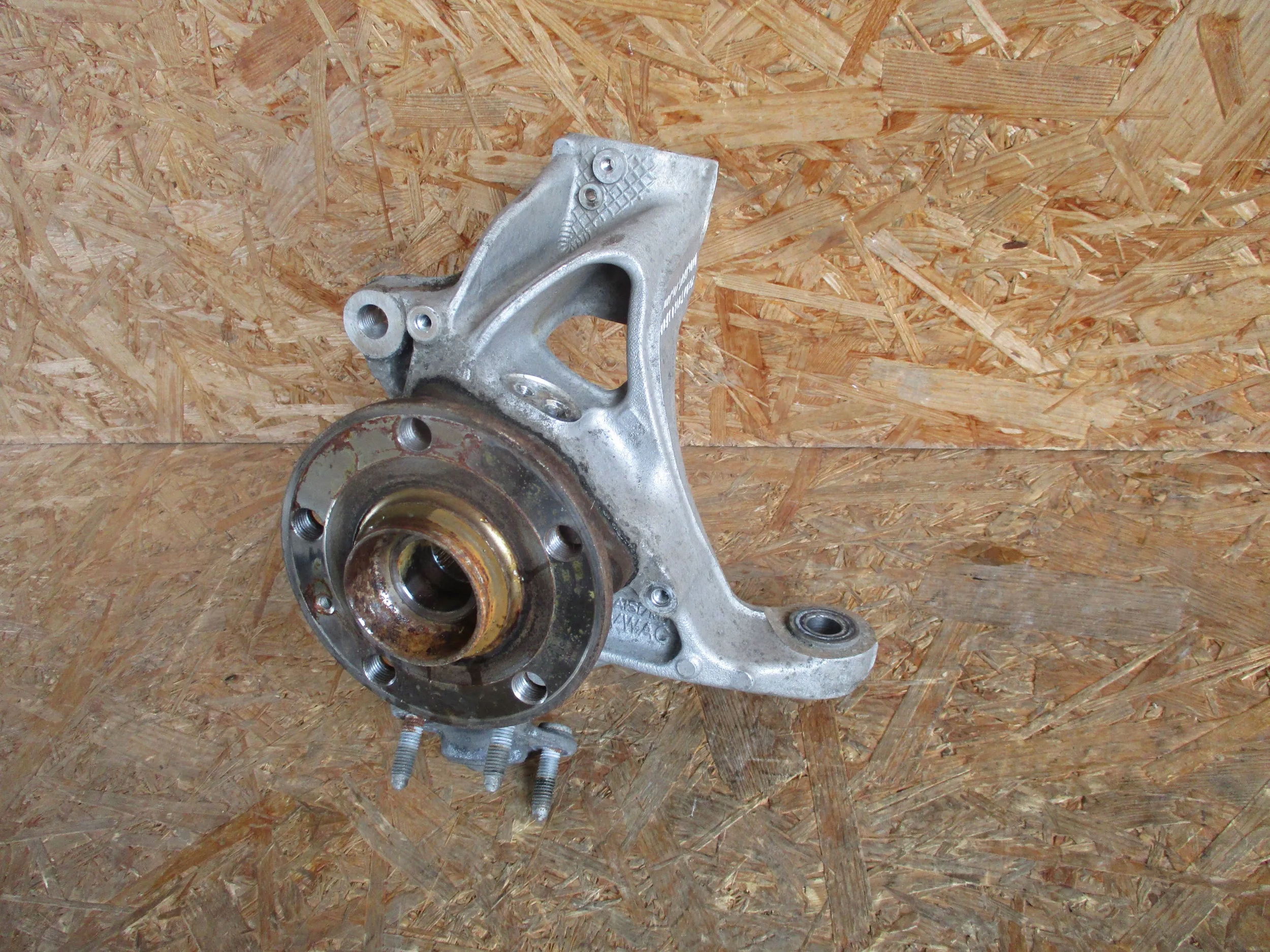 swing front left VW AUDI SEAT SKODA