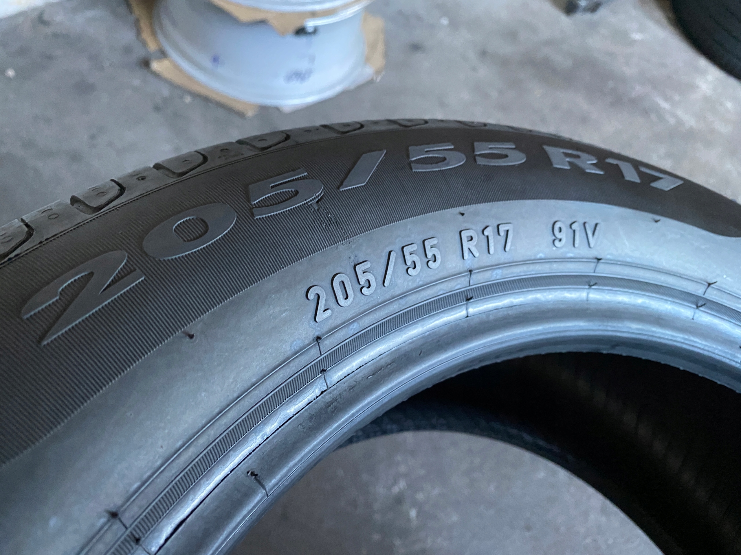 2 tyres summer 205/55R17 Pirelli Cinturato P7 7mm