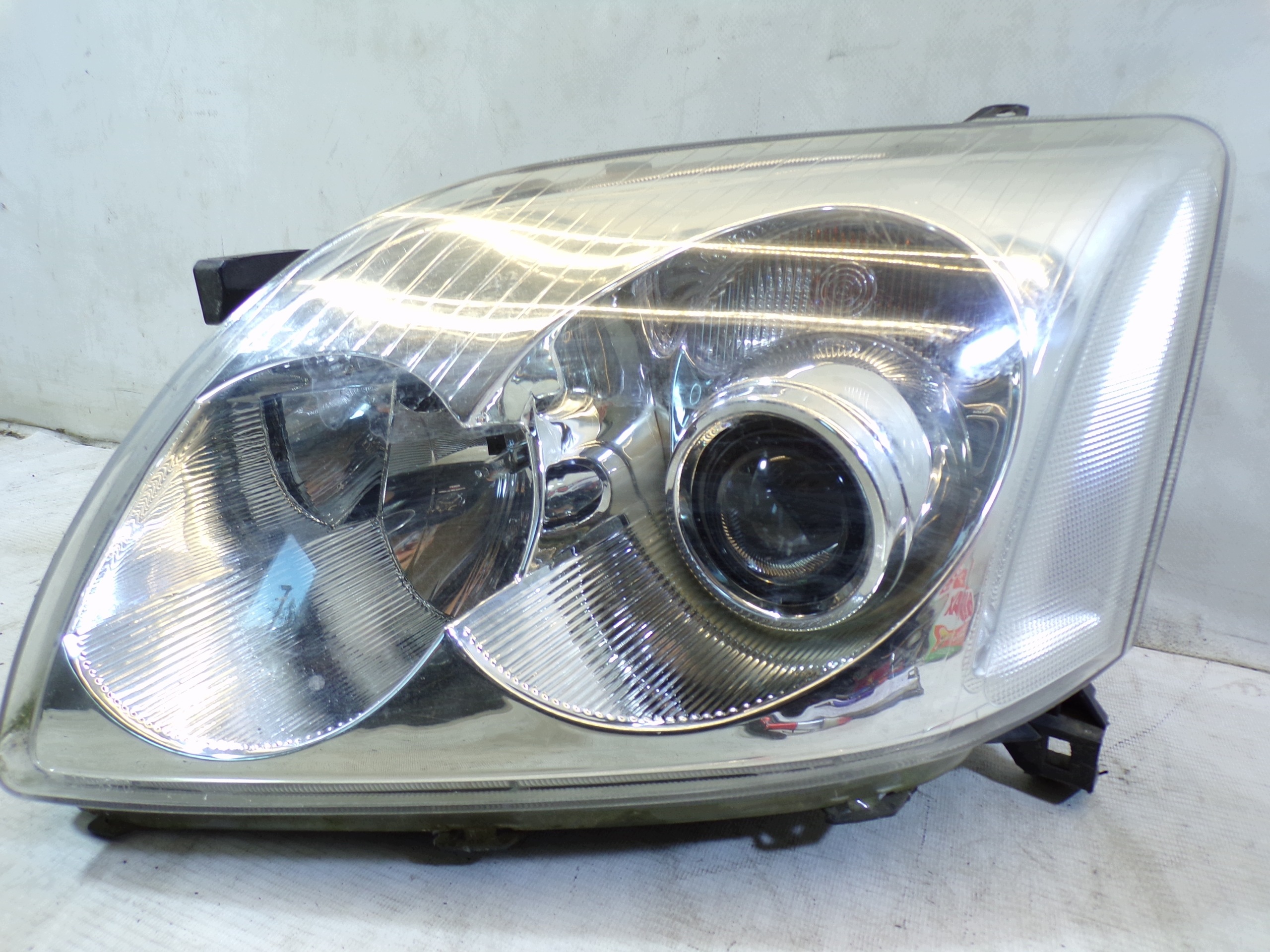 light front front left TOYOTA AVENSIS T25 (5)