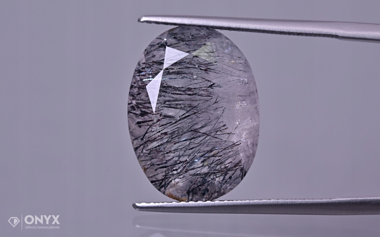 Křemen s getitem fazetovaný ovál 18x13 mm