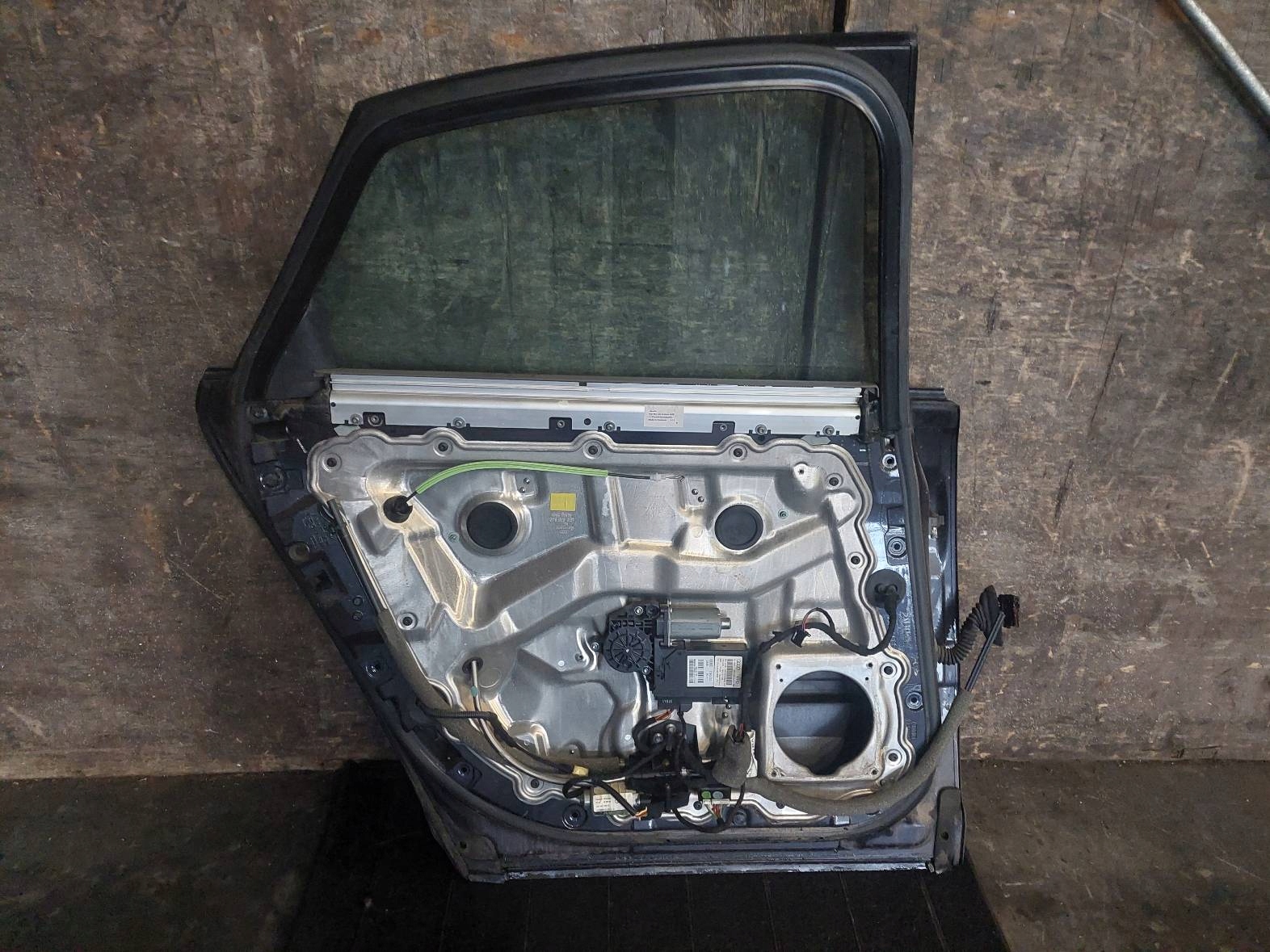 door complete left rear part AUDI A8 D3 LIFT LZ7Q 4E0959801C 4E0861963B DOCIAG
