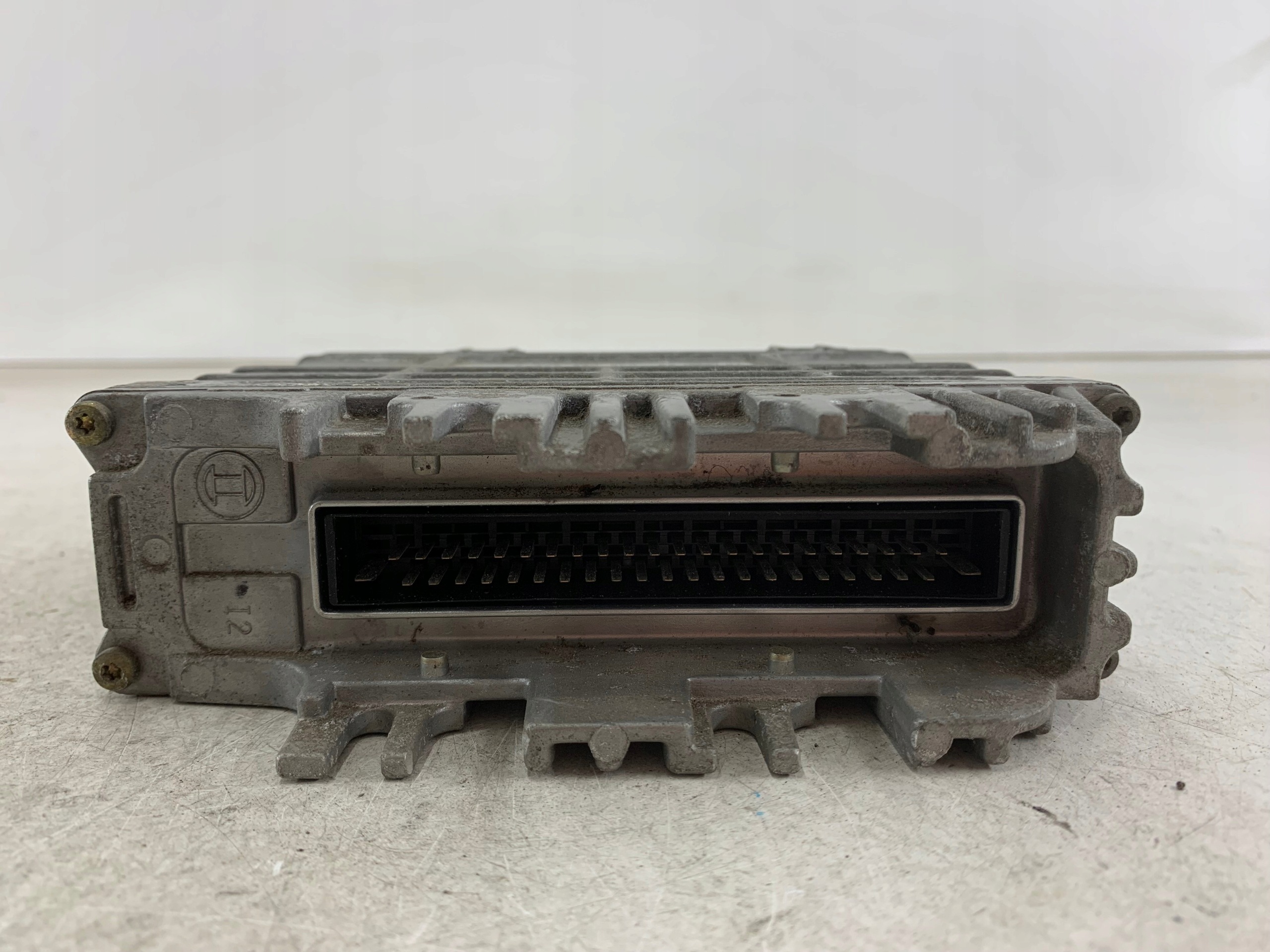 VW GOLF III 1.6 control unit of the engine 032906026D