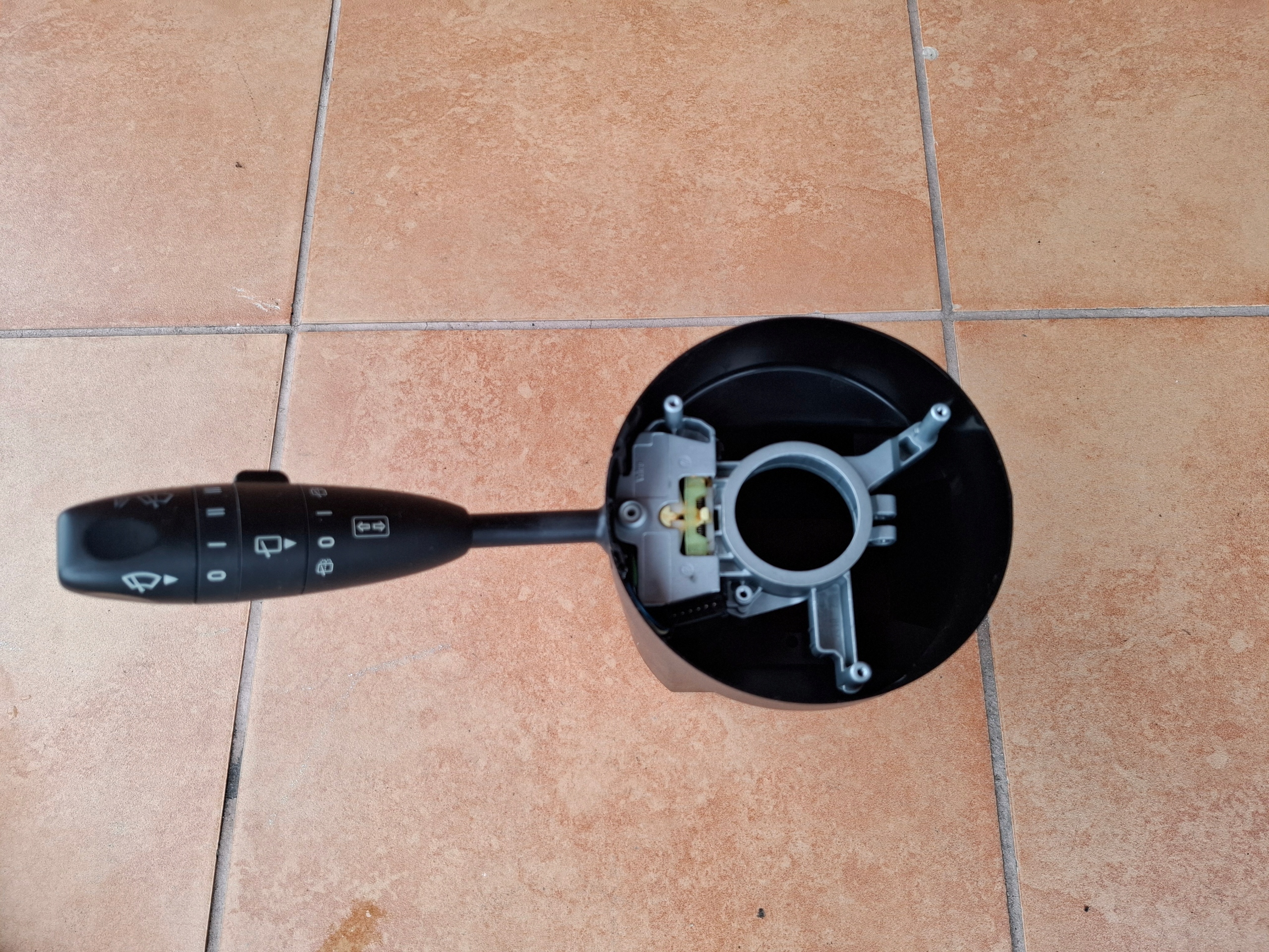 switch MERCEDES W169 W245 A1695450010