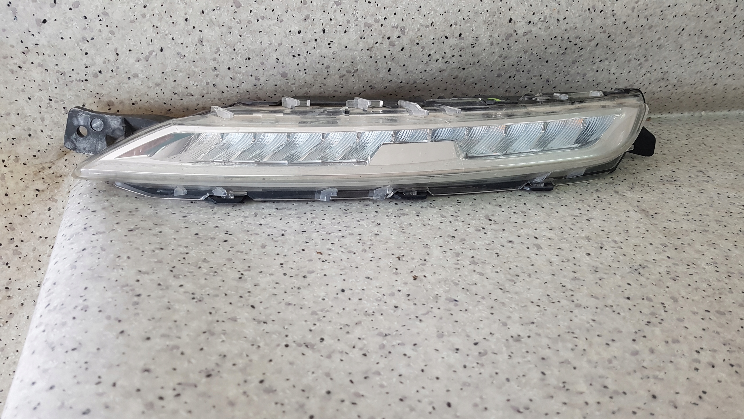 CITROEN C 4 C4 PICASSO links Nebelscheinwerfer LED DRL 3171