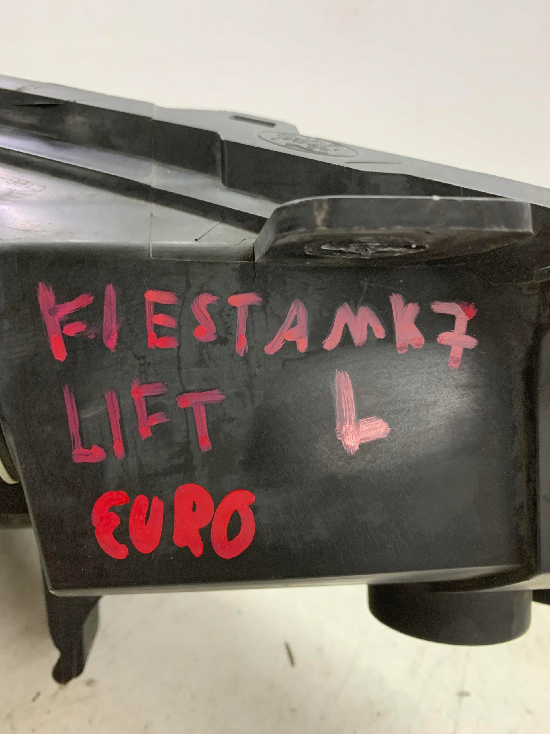light left front front C1BB-13W030-AE FORD FIESTA MK7 LIFT 12-17 EURO